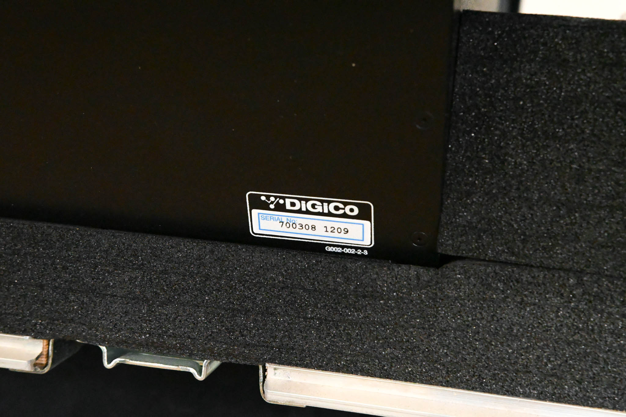 DiGiCo SD7 Digital Console w/Dual Engines, Waves, ST Optical & Road Case