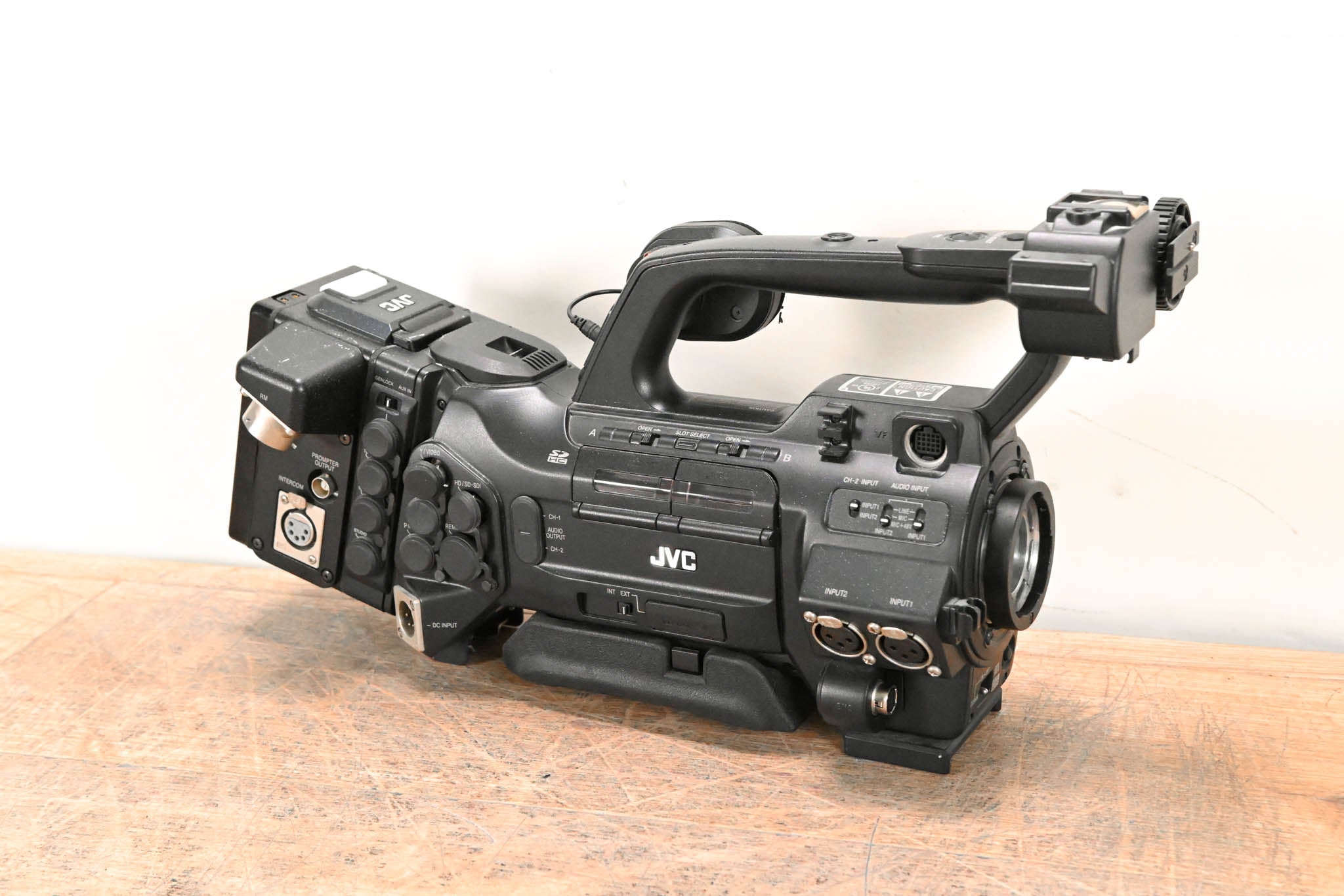 JVC GY-HM790CHU ProHD ENG / Studio Camera