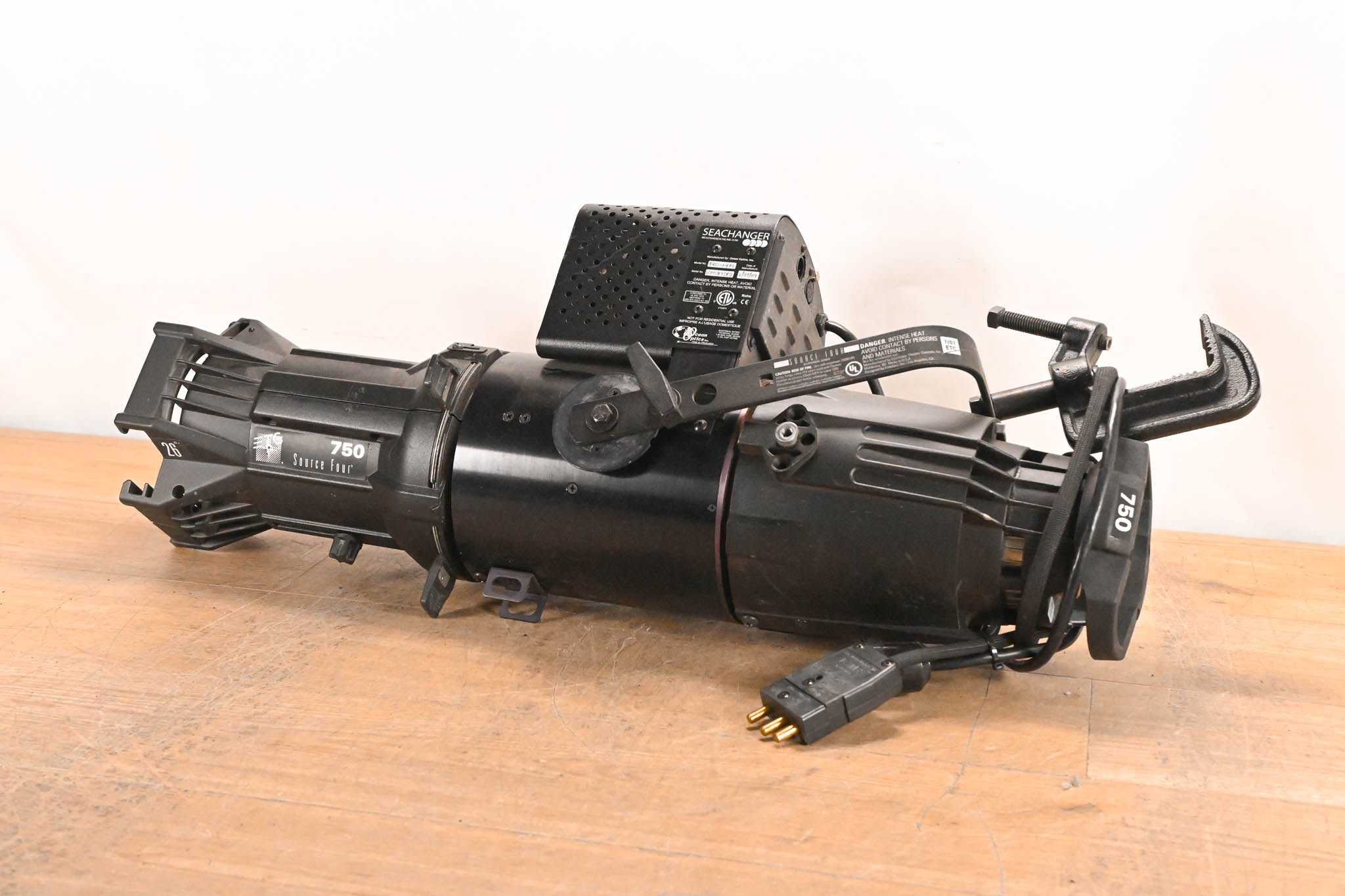 ETC Source Four 750 26 Degree Leko w/OceanOptics SeaChanger Color Engine