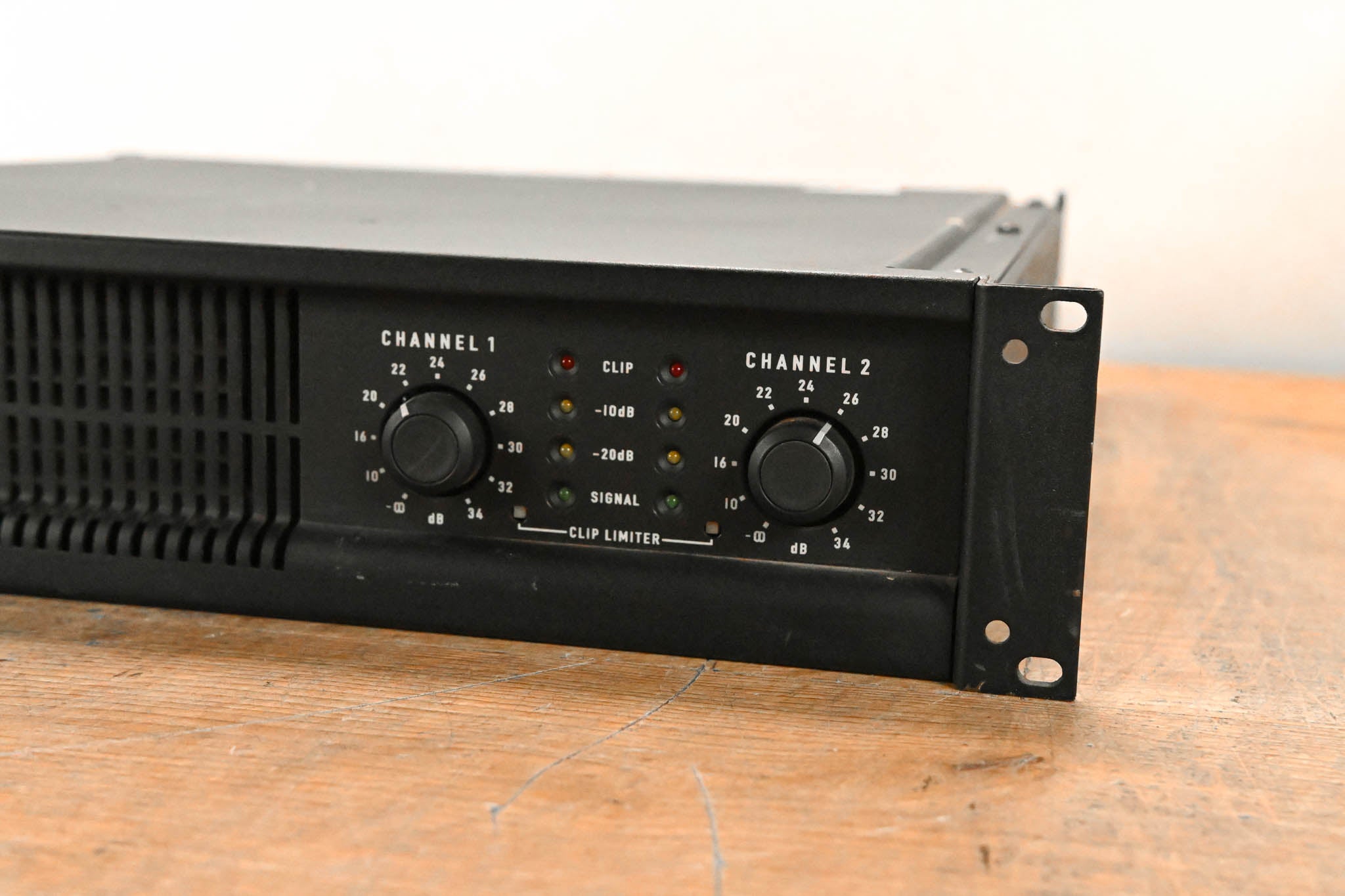 QSC PowerLight 1.4 2-Channel Power Amplifier
