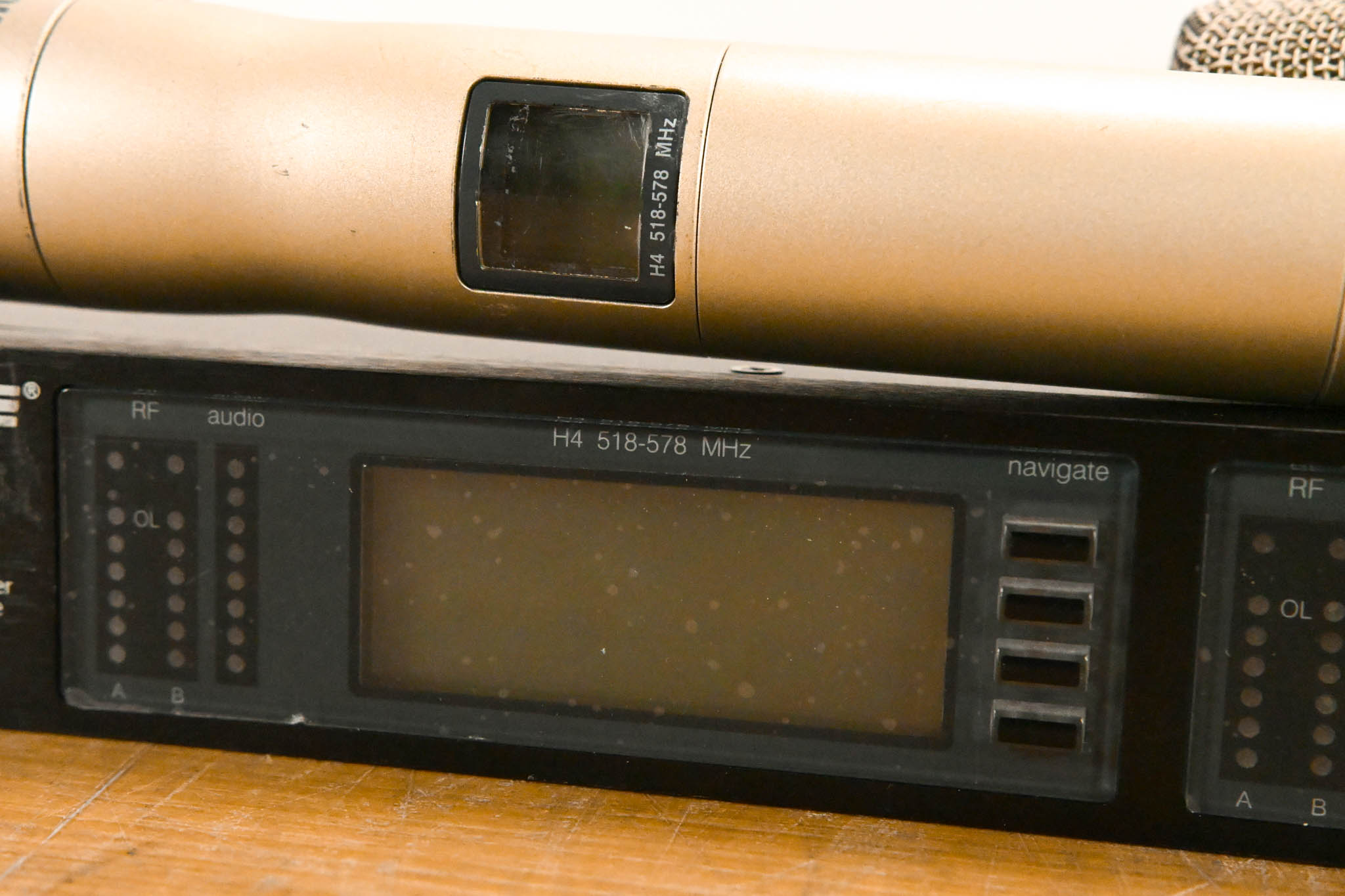 Shure UR4D+ Dual Wireless Receiver with UR2/KSM9 Mic Pair - H4 Band