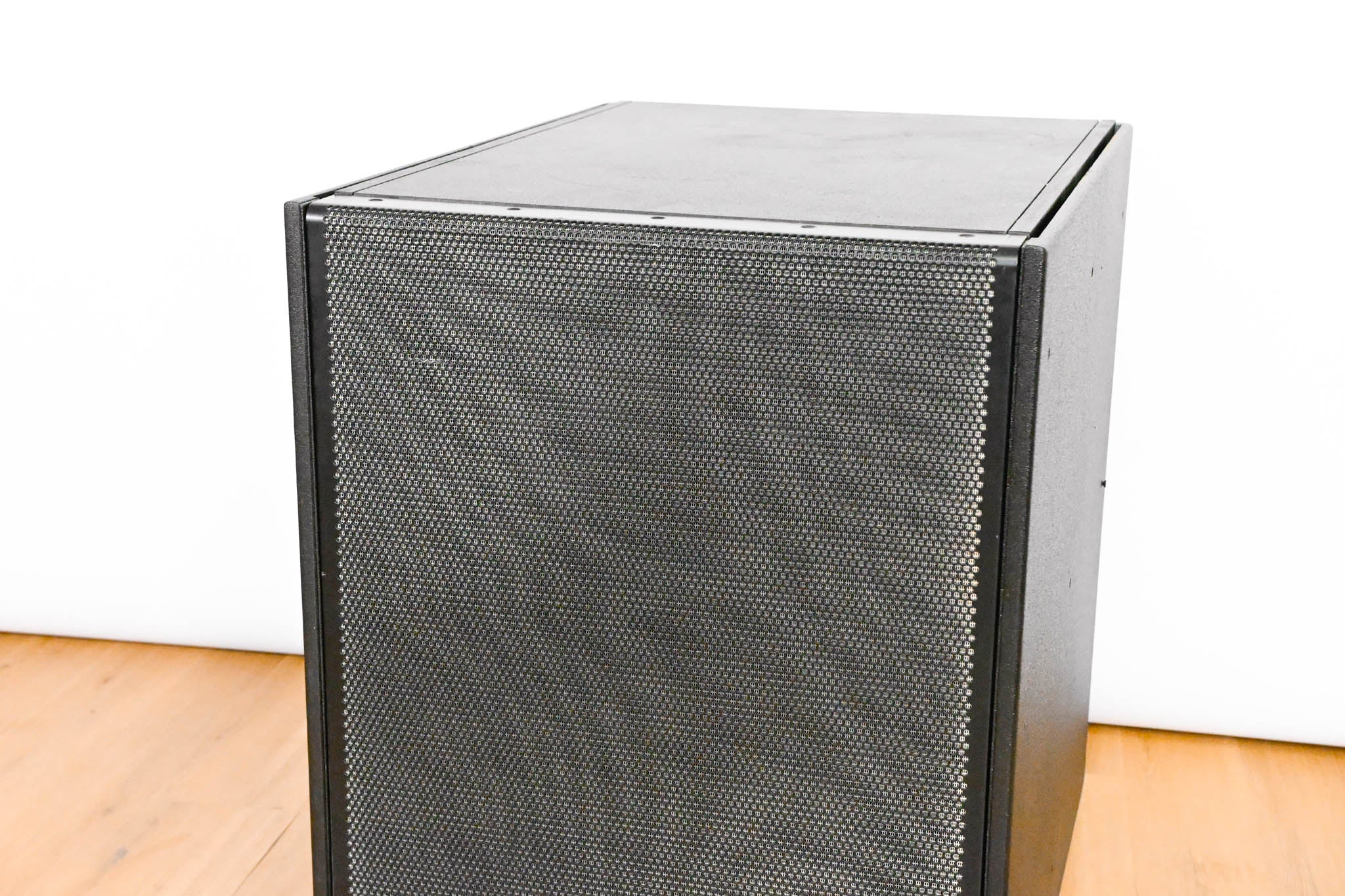 Electro-Voice (EV) EVA-2151D Dual 15" Passive Line Array Subwoofer