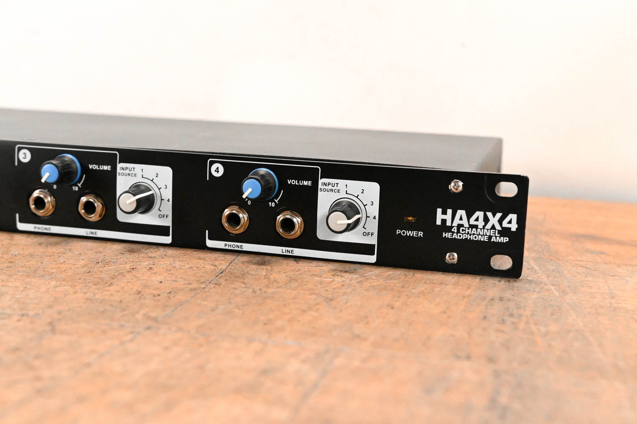 Elite Core HA4x4 4-Channel Headphone/Line Distribution Amplifier