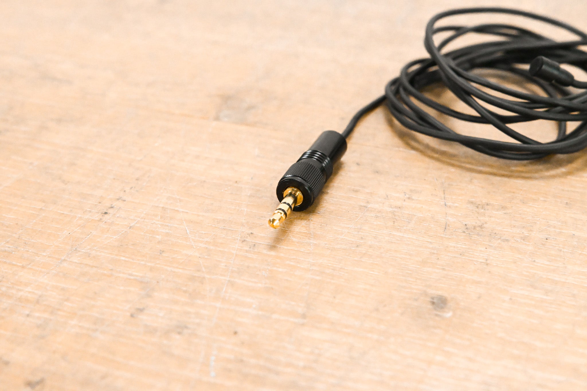 Sennheiser MKE 2 Lavalier Lapel Microphone w/ Locking 3.5mm Connector