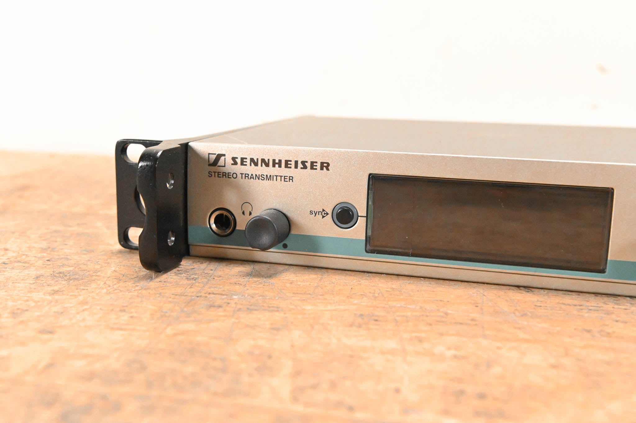 Sennheiser ew 300 IEM G3 Wireless In-Ear Monitoring System - 626-668 MHz