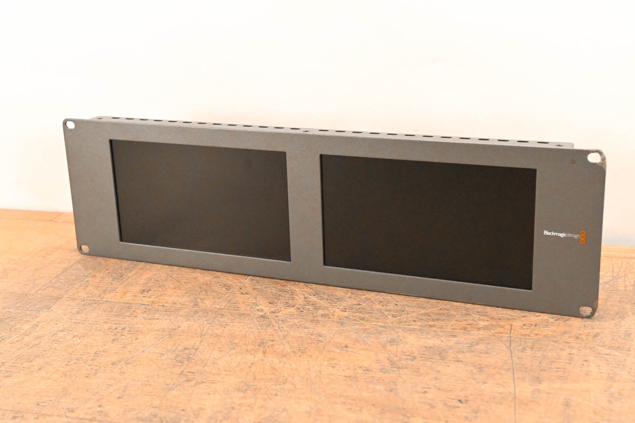 Blackmagic Design Smartview Duo Dual 8" LCD Monitors (NO POWER SUPPLY)