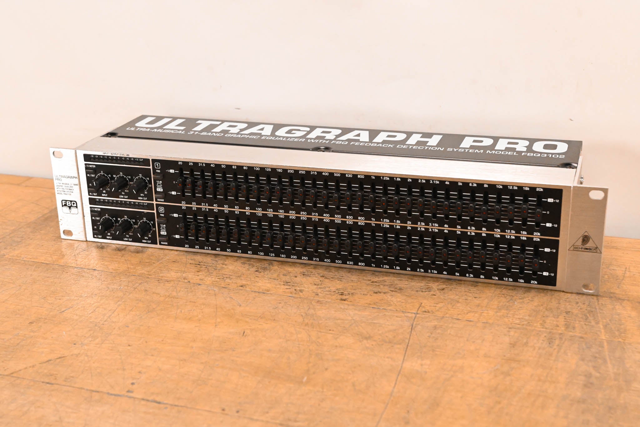 Behringer ULTRAGRAPH PRO FBQ3102 Dual 31-Band Graphic Equalizer