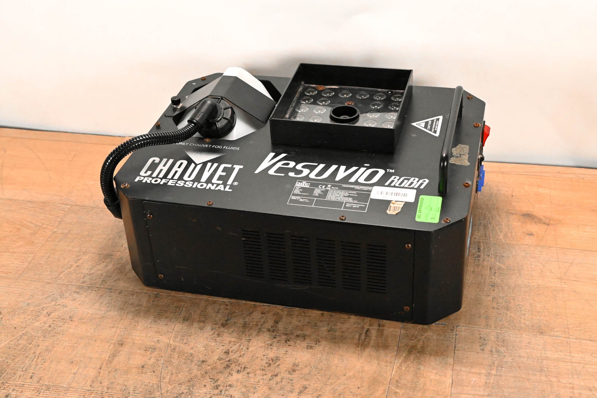 Chauvet Vesuvio RGBA Iluminated Fog Machine
