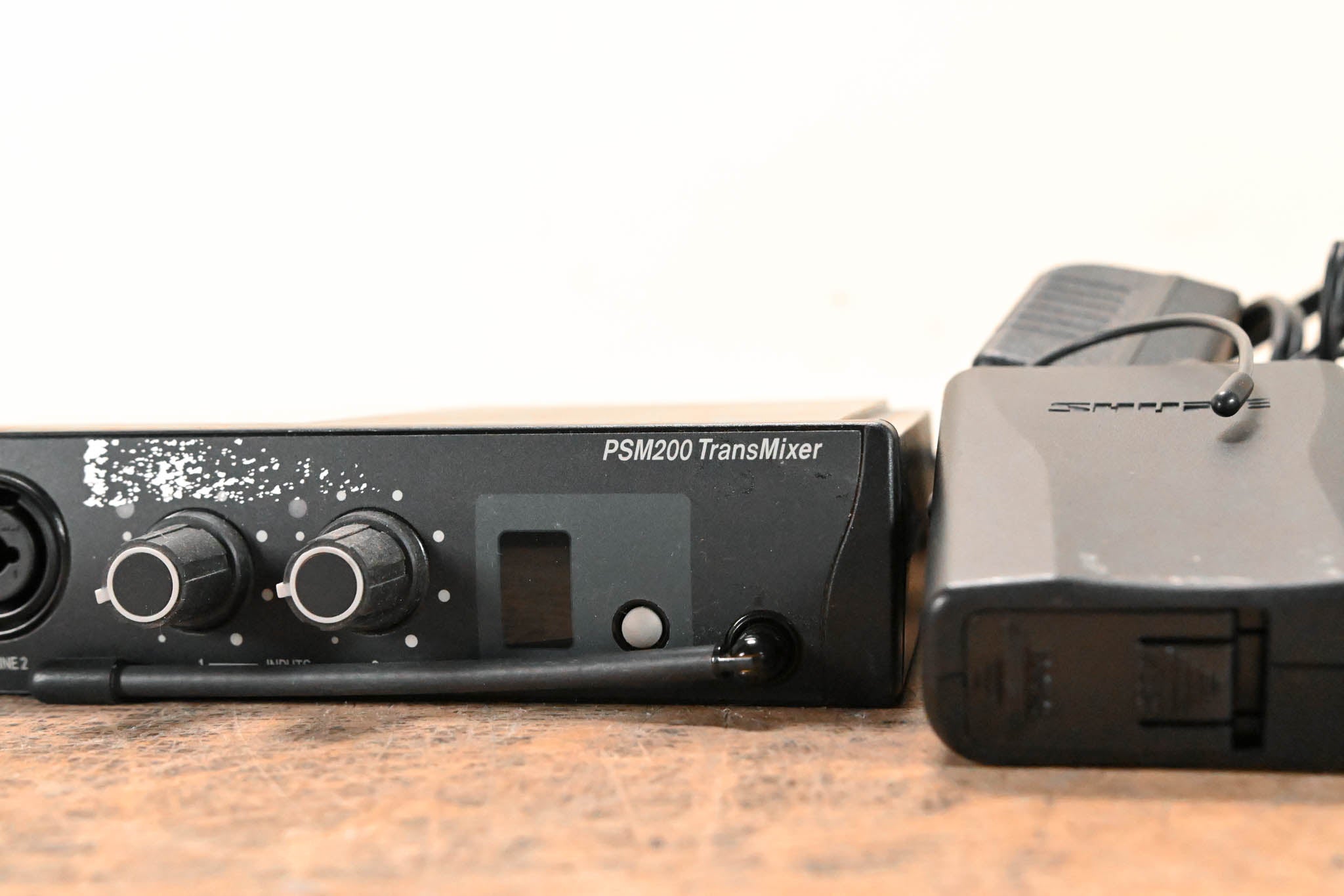 Shure PSM200 In-Ear Personal Monitoring System - H2 Band: 518-554 MHz