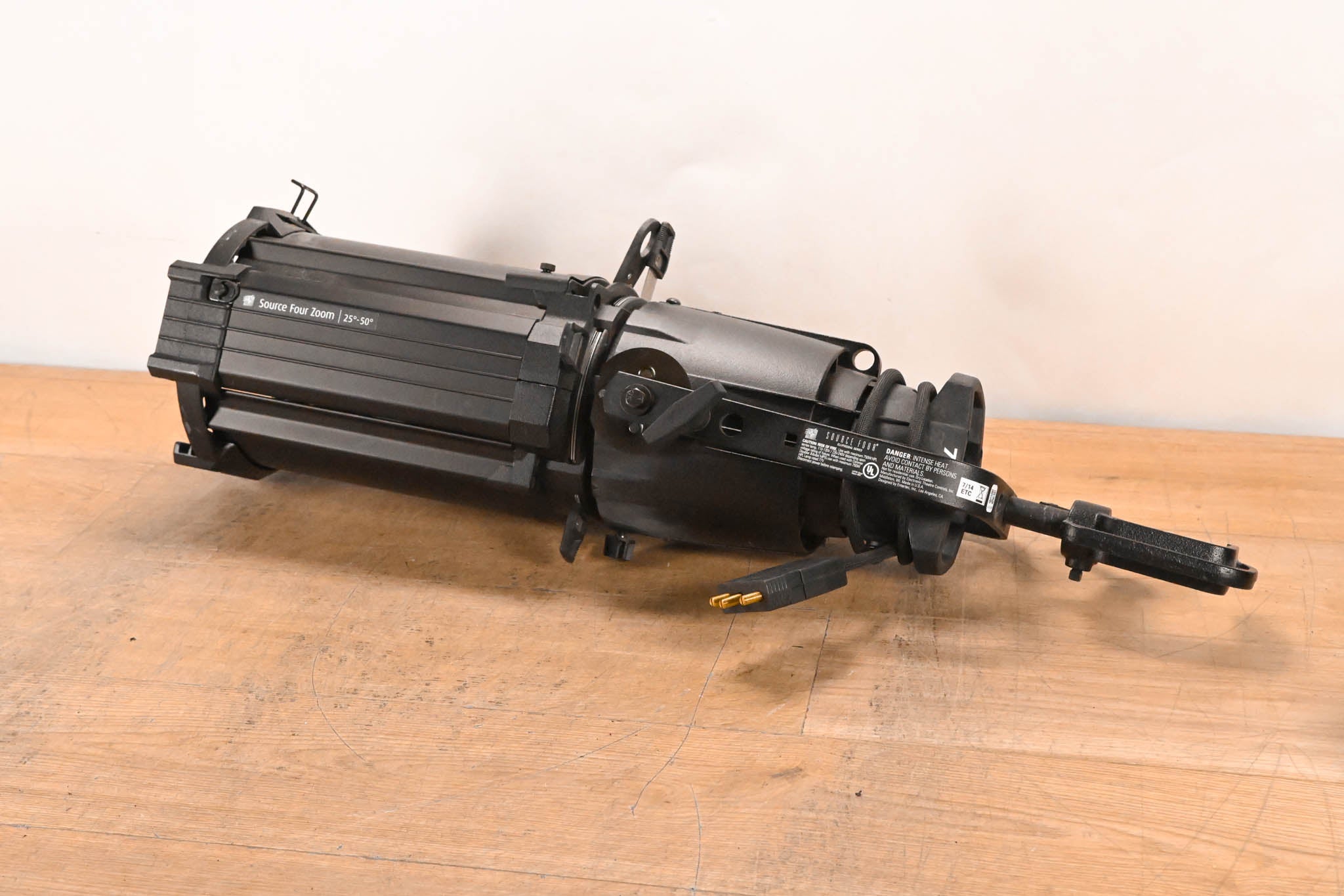 ETC Source Four Zoom 25-50 Degree 750 Ellipsoidal Light