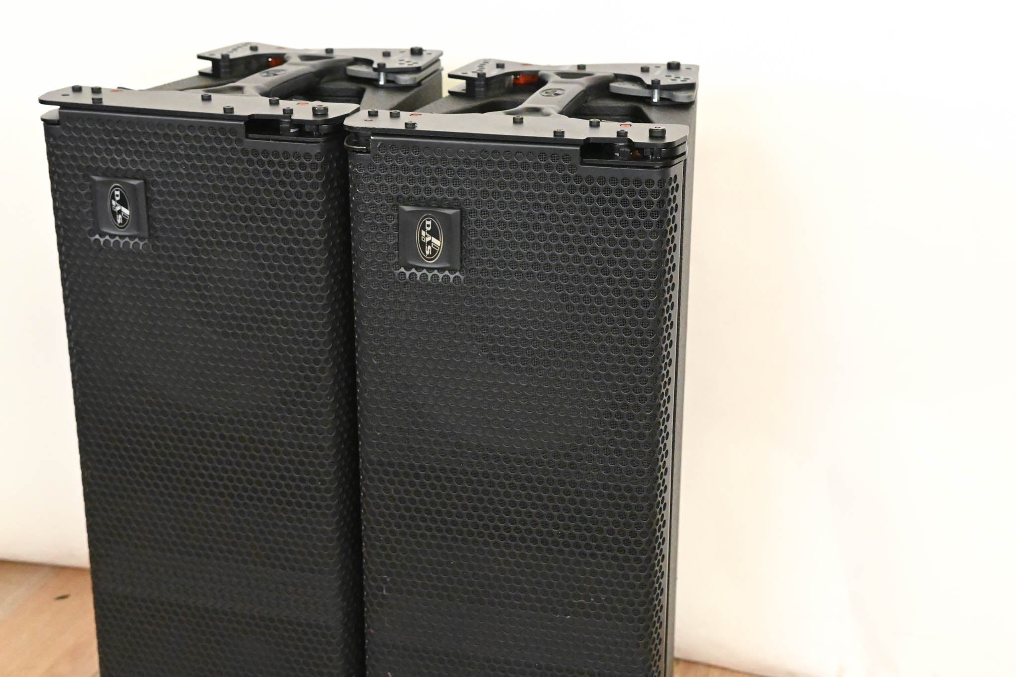 DAS Audio Event 210A 2x10" 3-Way Active Line Array Loudspeaker (PAIR)