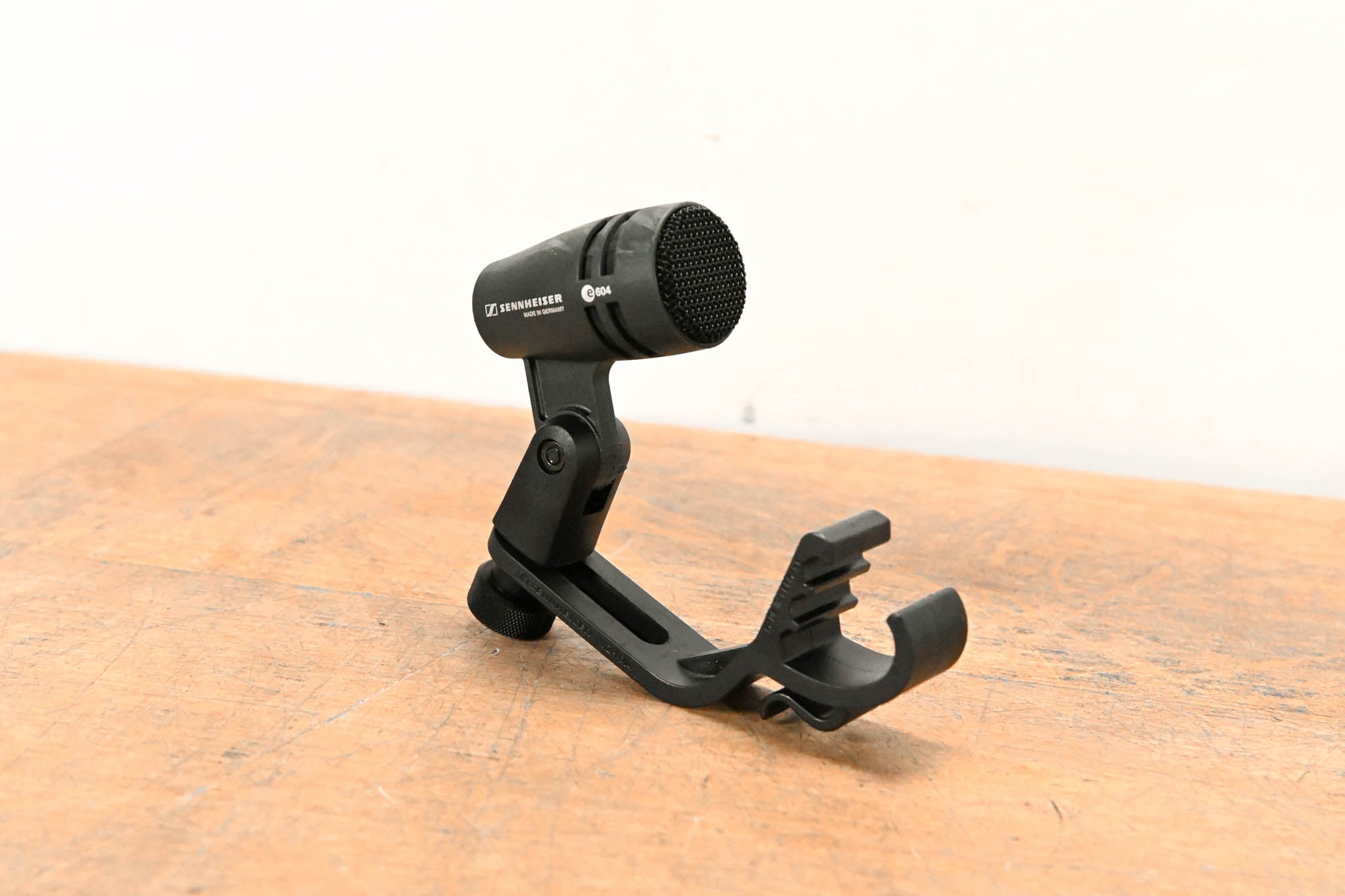 Sennheiser e 604 Dynamic Cardioid Instrument Microphone