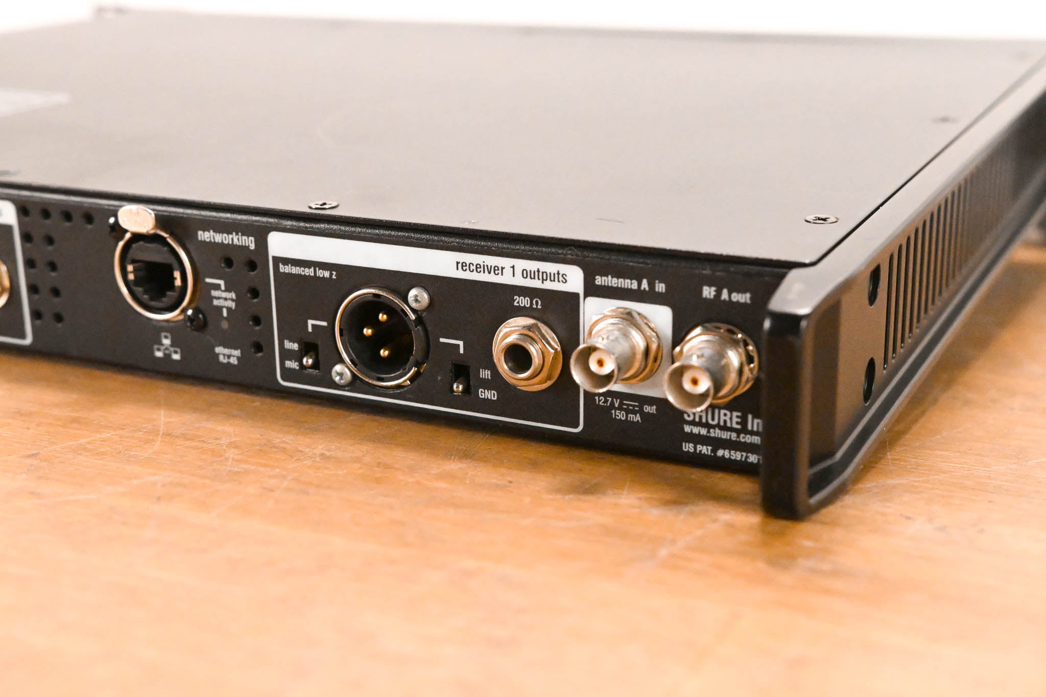 Shure UR4D+ Dual Wireless Receiver with UR2/BETA87A Mic - J5 Band