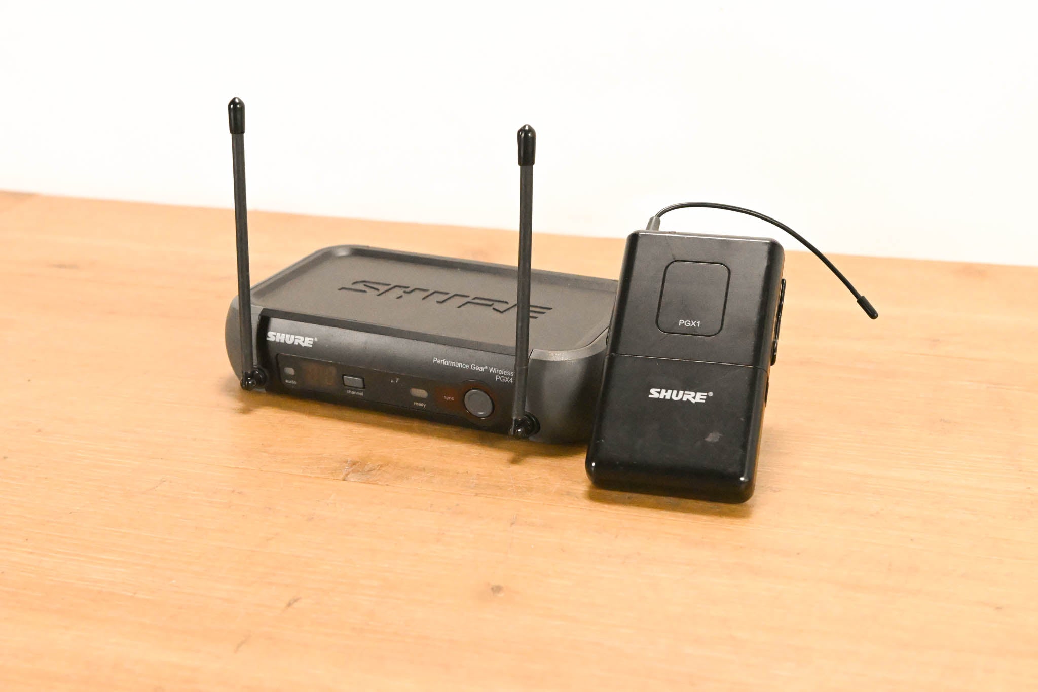 Shure PGX14 Wireless Beltpack System J6 Band - 572-590 MHz (NO PSU)