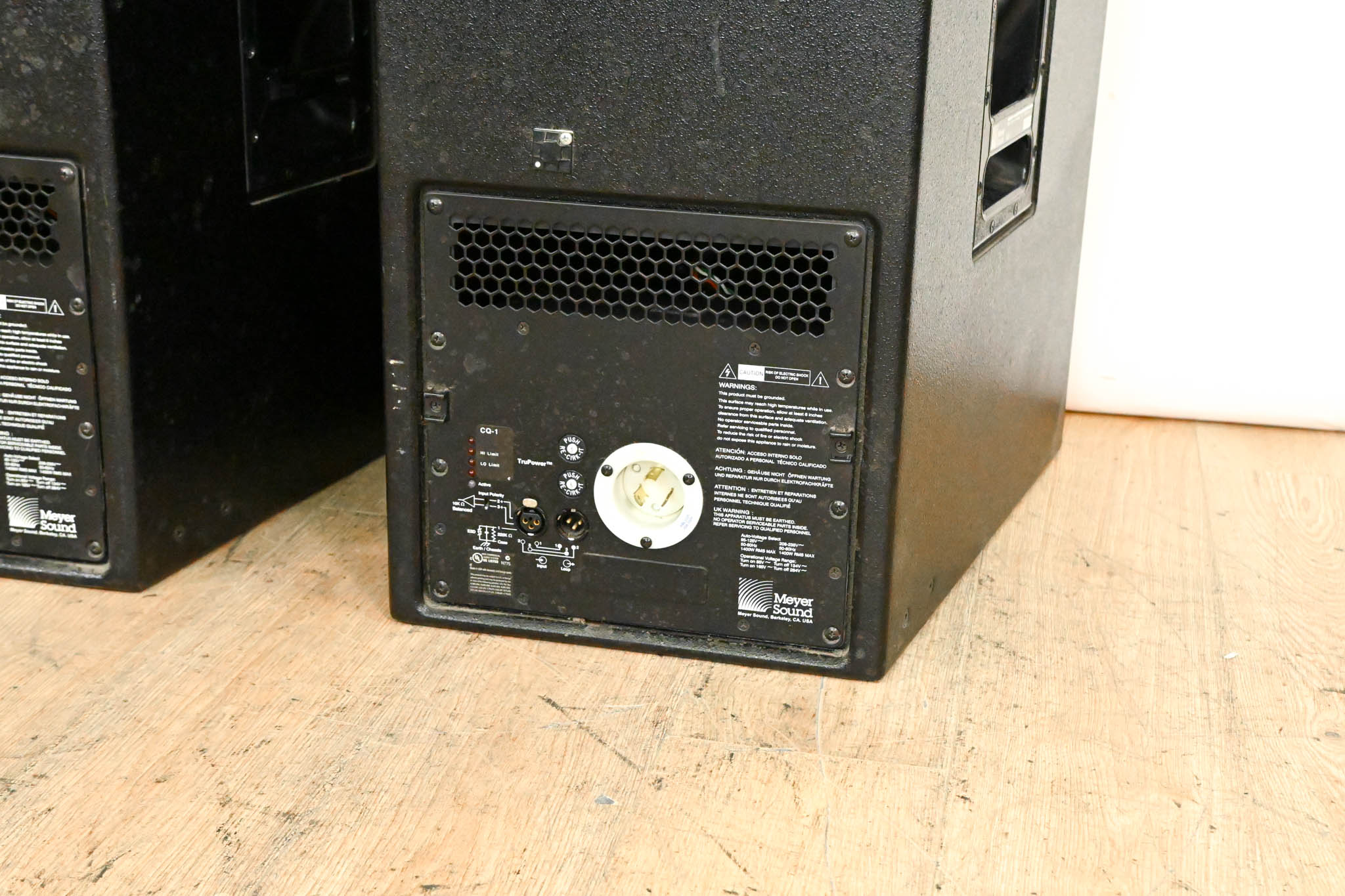 Meyer Sound CQ-1 Wide Coverage Main Loudspeaker (PAIR)