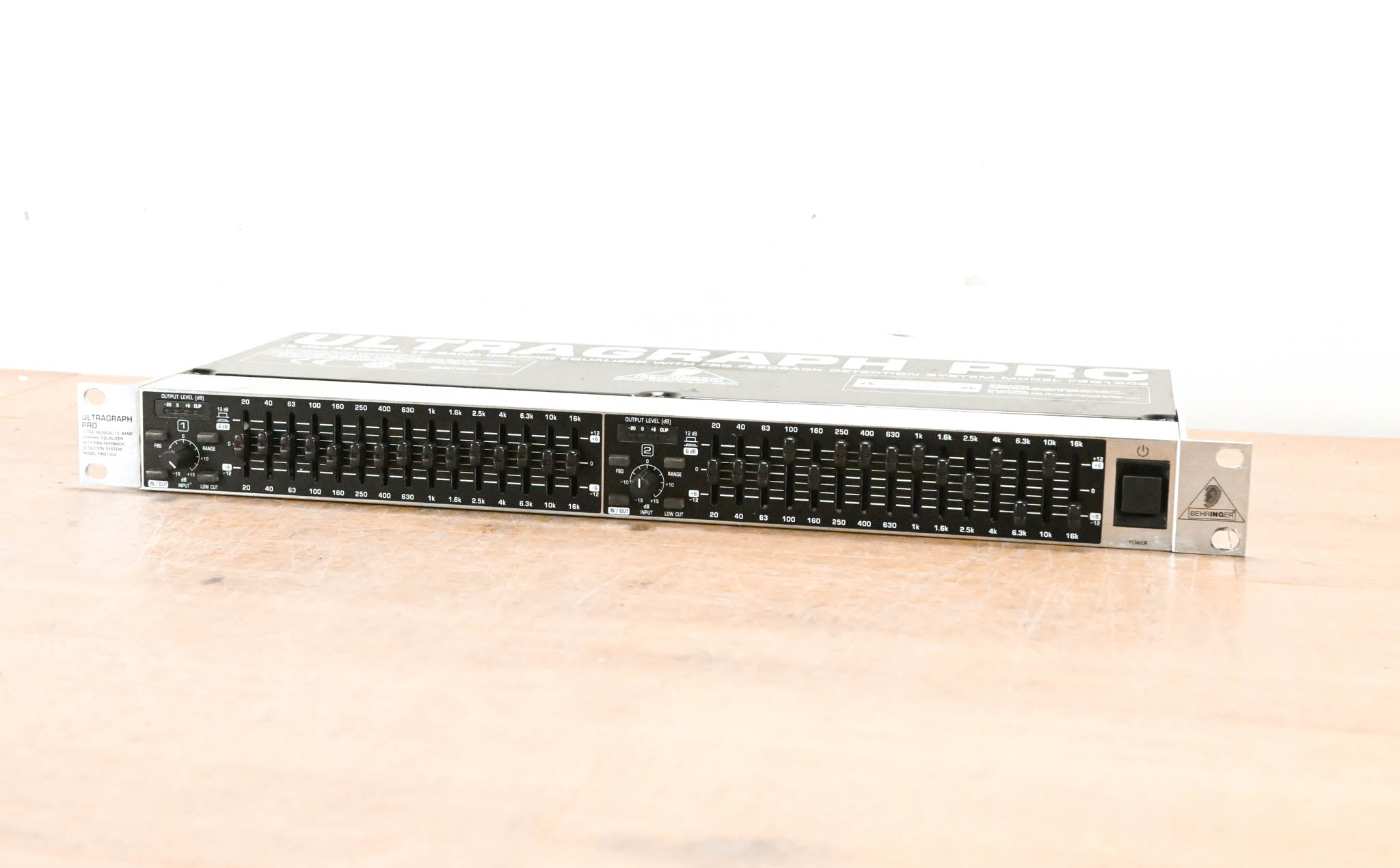 Behringer ULTRAGRAPH PRO FBQ1502 15-Band Stereo Graphic Equalizer