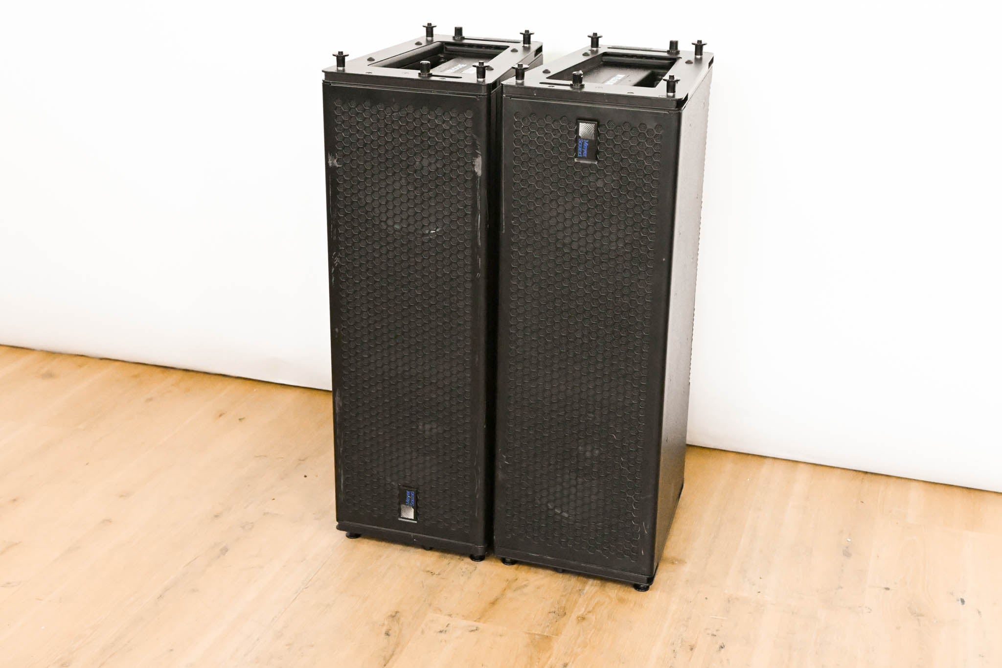 Meyer Sound M'elodie High-Power Curvilinear Array Loudspeaker (PAIR)