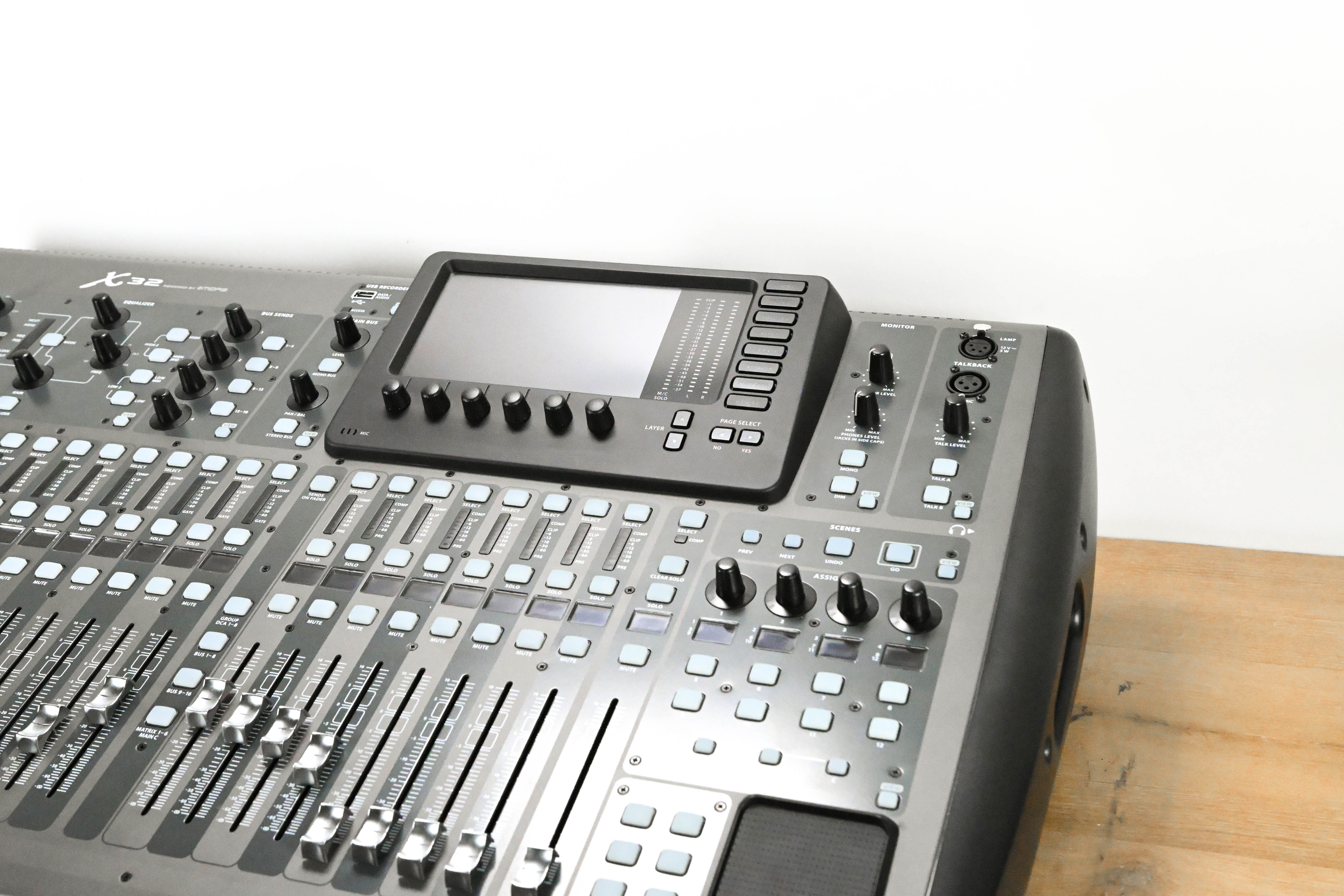 Behringer X32 40-Channel Digital Mixing Console
