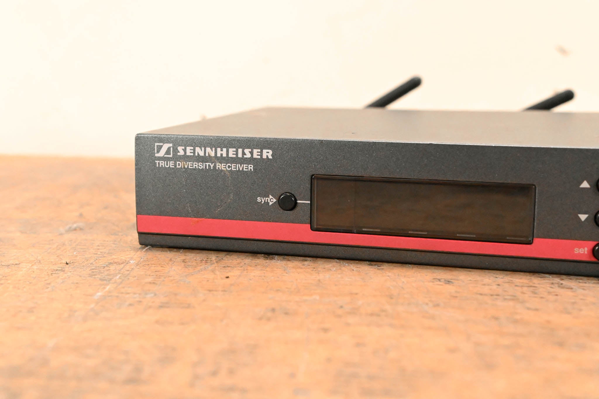 Sennheiser ew 100 G3 Bodypack Wireless System - G Range: 566-608 MHz