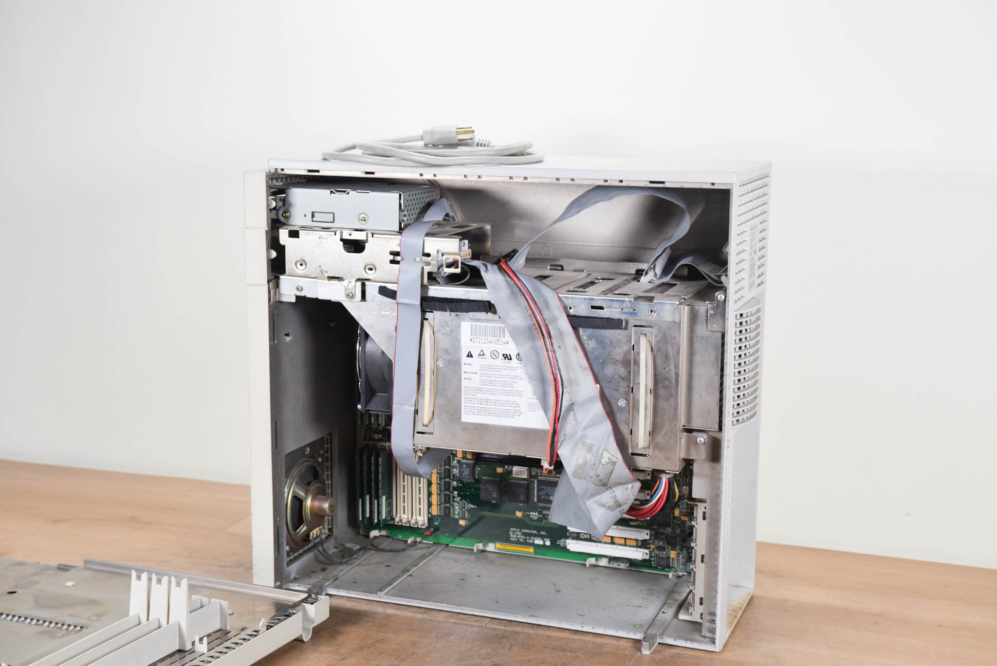 Apple Macintosh Quadra 950 Personal Computer