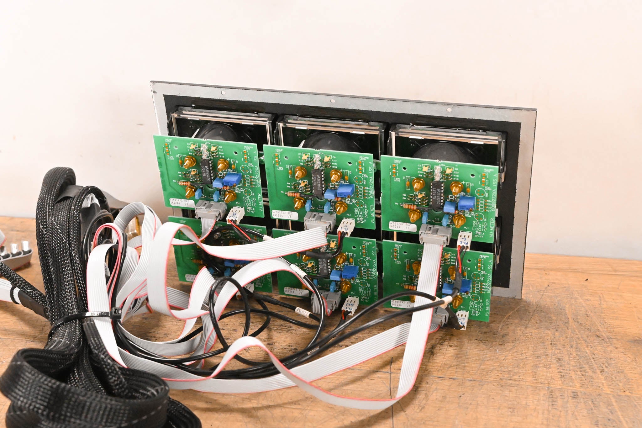 Solid State Logic SSL 5.1 Surround VU Meter Panel w/ Cables