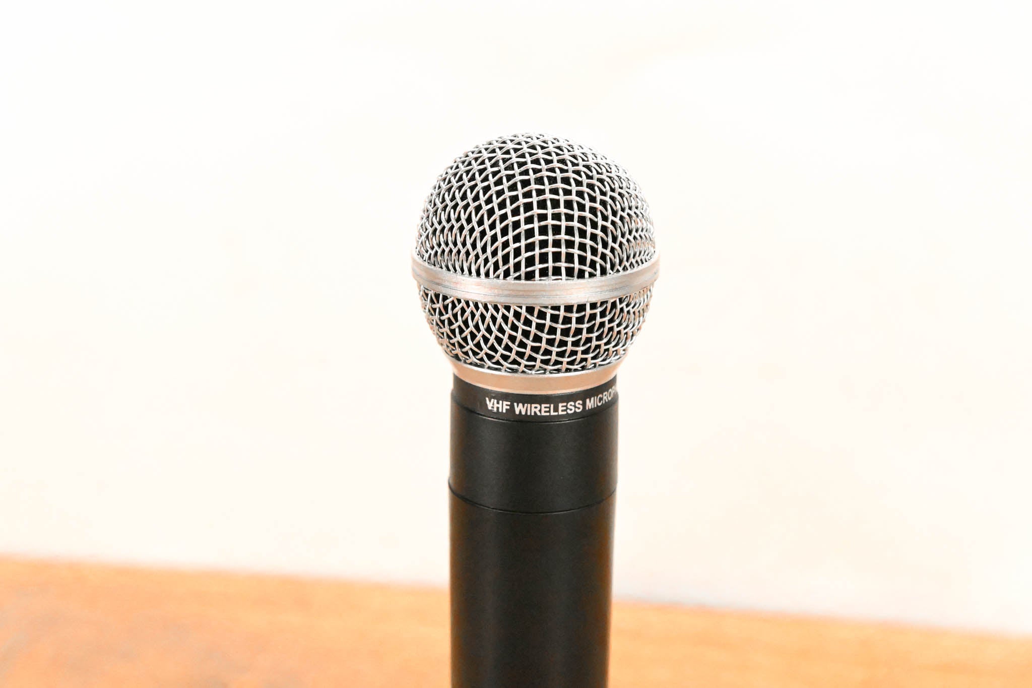 Owlee VHF Wireless Microphone - 222.00 MHz