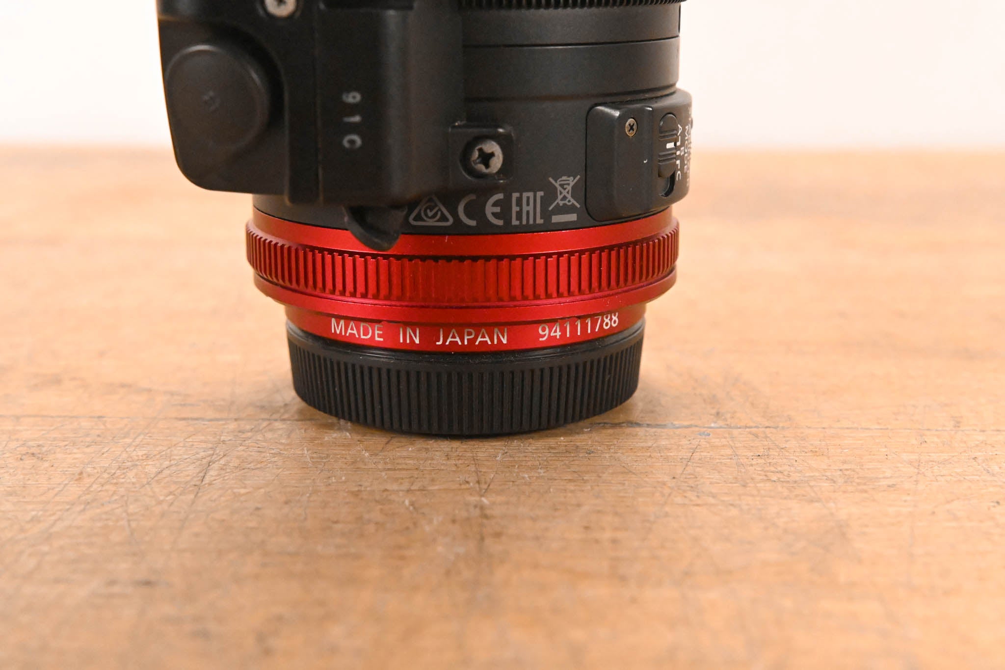 Canon CN-E 70-200mm T4.4 Compact-Servo Cine Zoom Lens (EF Mount)