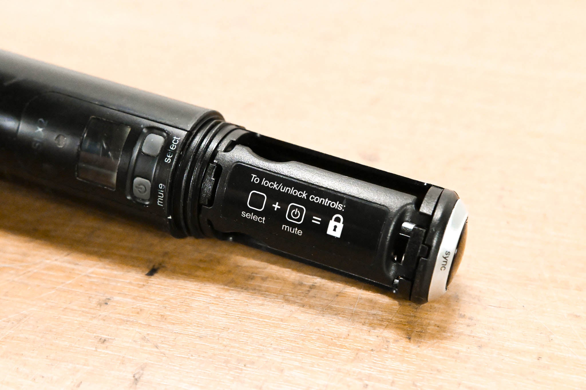 Shure SLX24/SM58 Handheld Wireless System - G5 Band (NO POWER SUPPLY)