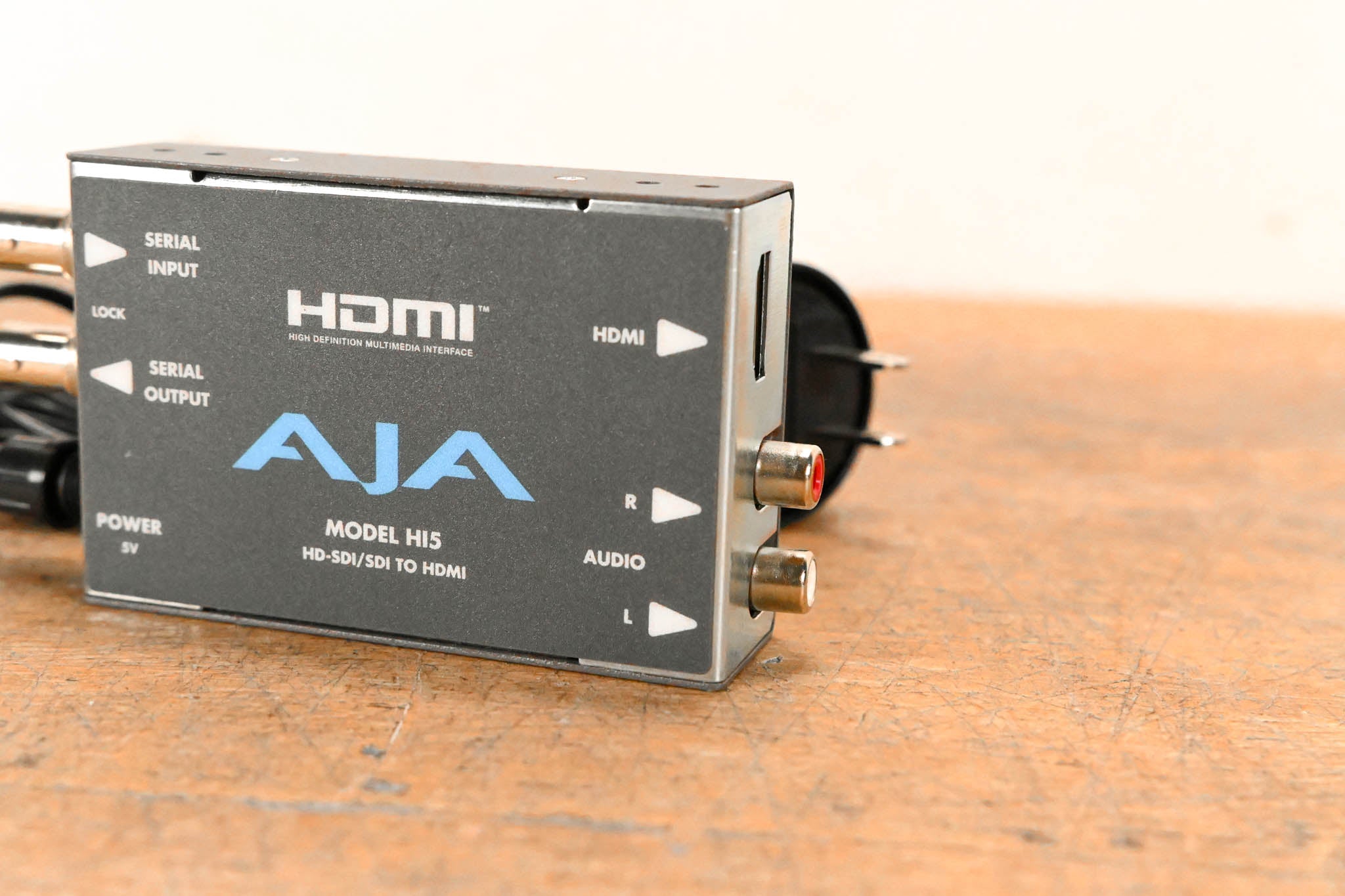 AJA HI5 HD/SD-SDI to HDMI Video and Audio Converter