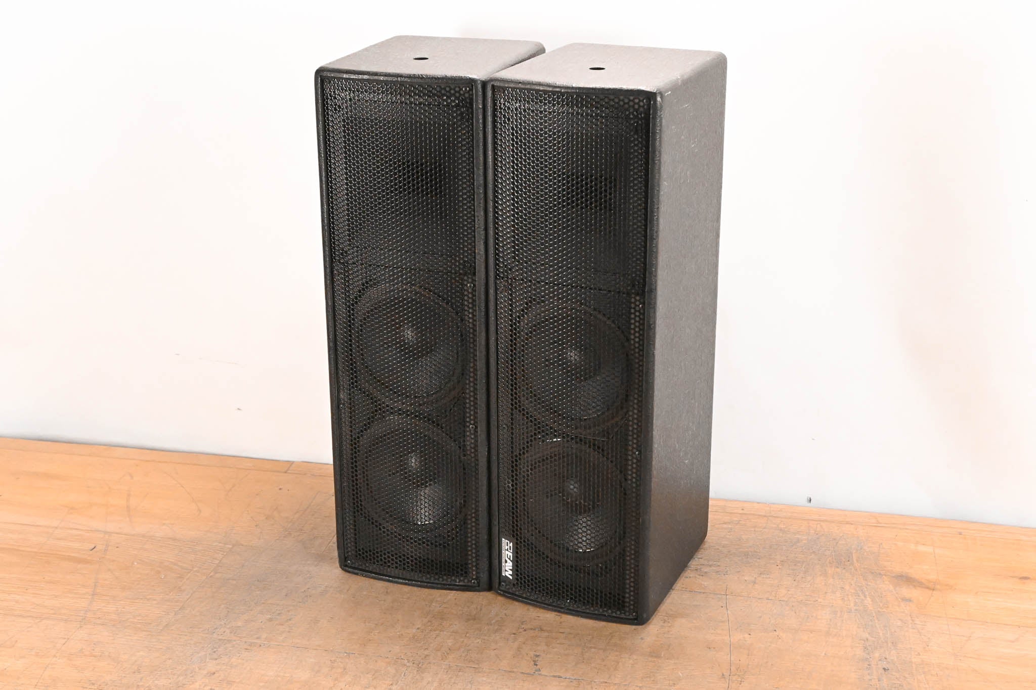 EAW UB52 Two-Way Full-Range Loudspeaker (PAIR)
