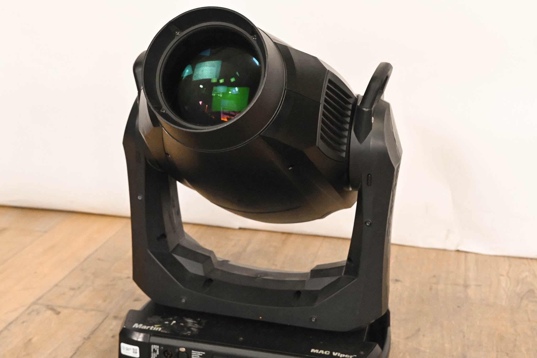 Martin MAC Viper Profile High Output Discharge-Based Moving Light