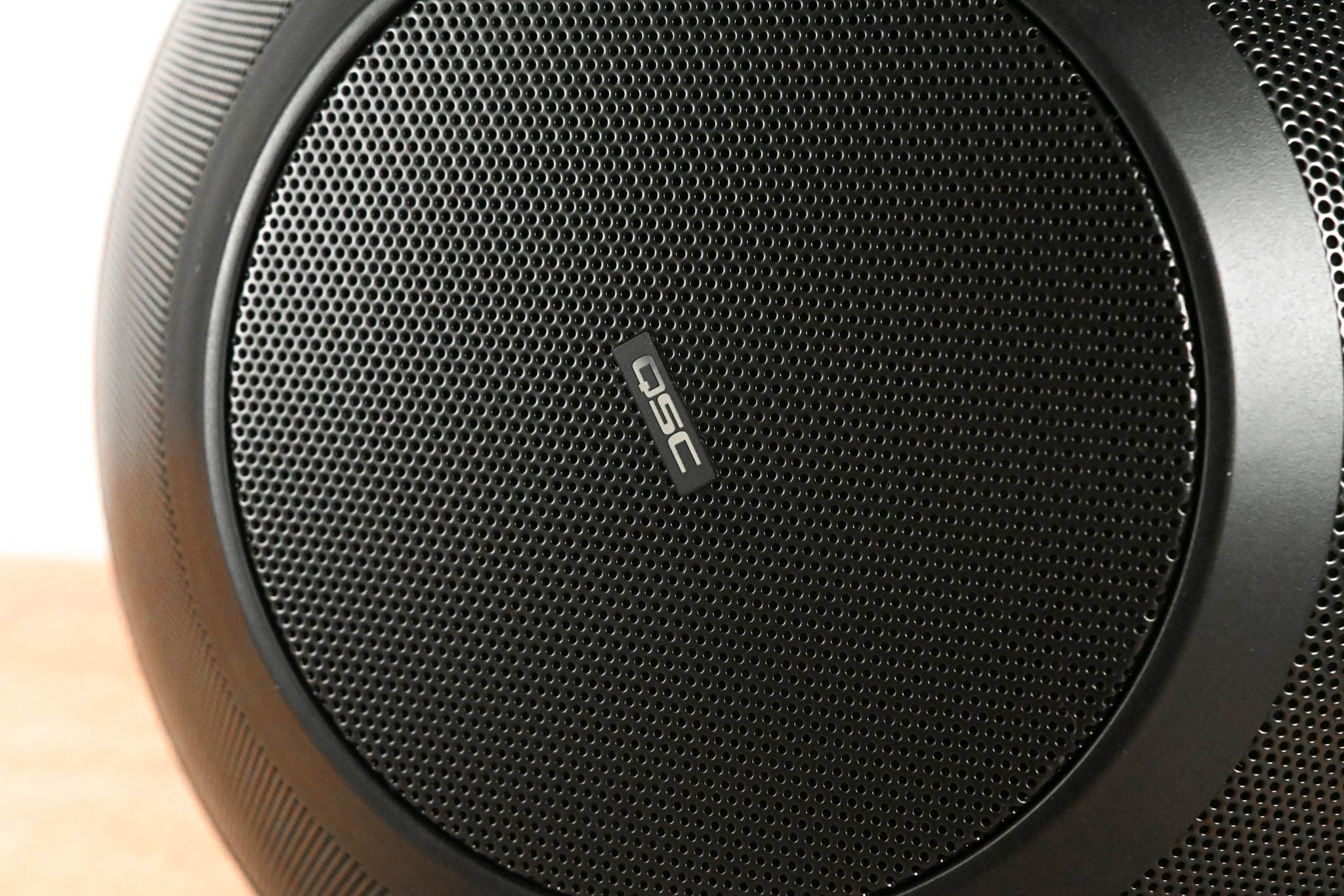 QSC AD-P.Halo Integrated SUB/SAT Pendant Loudspeaker System