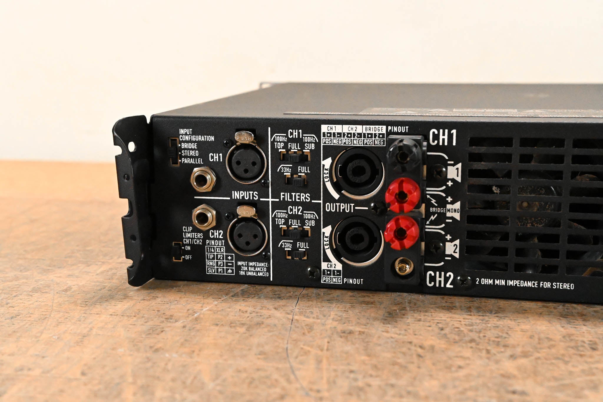 QSC PLX1802 2-Channel Power Amplifier