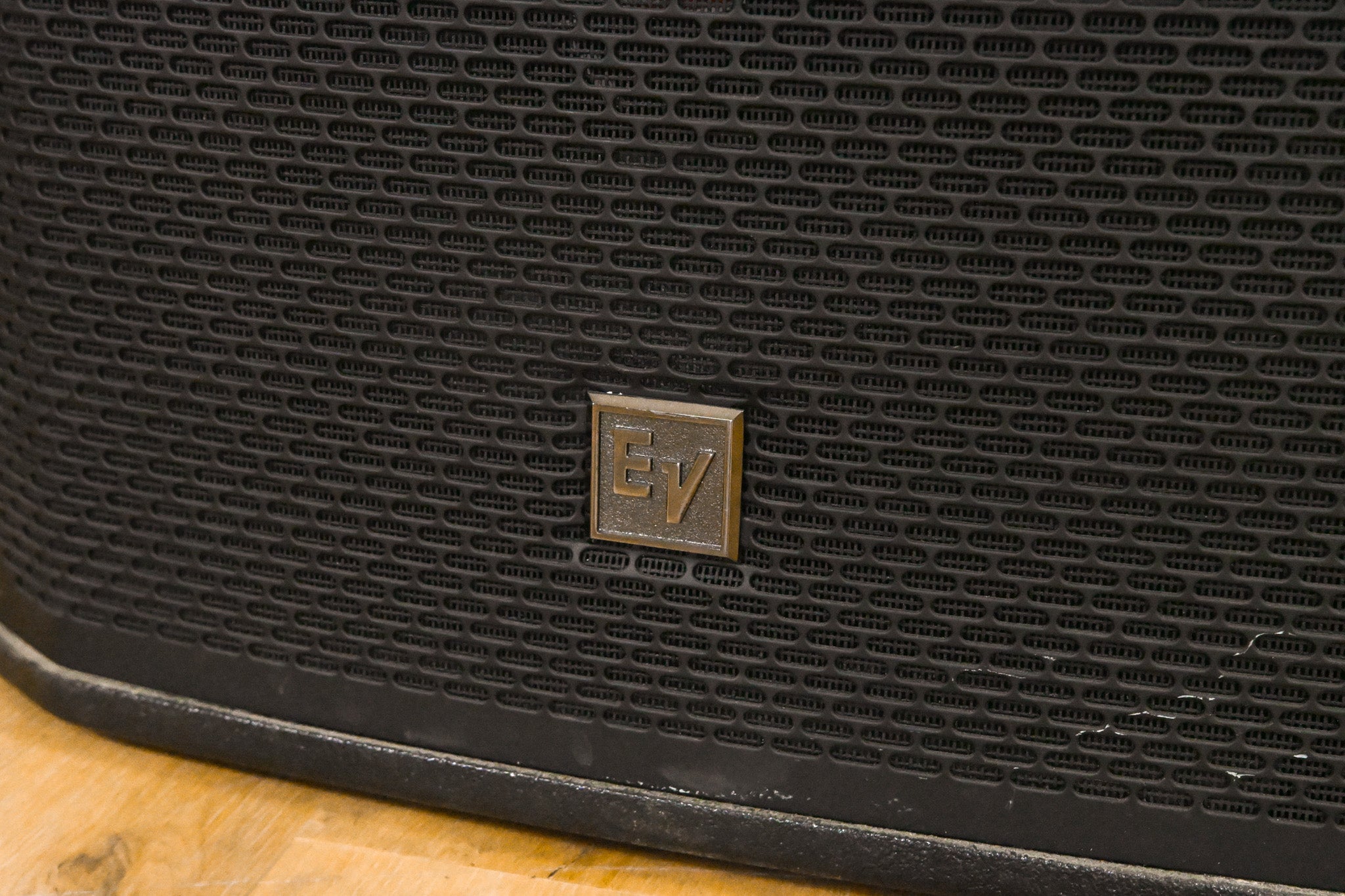 Electro-Voice (EV) ELX200-12S 12" 1600W Passive Subwoofer
