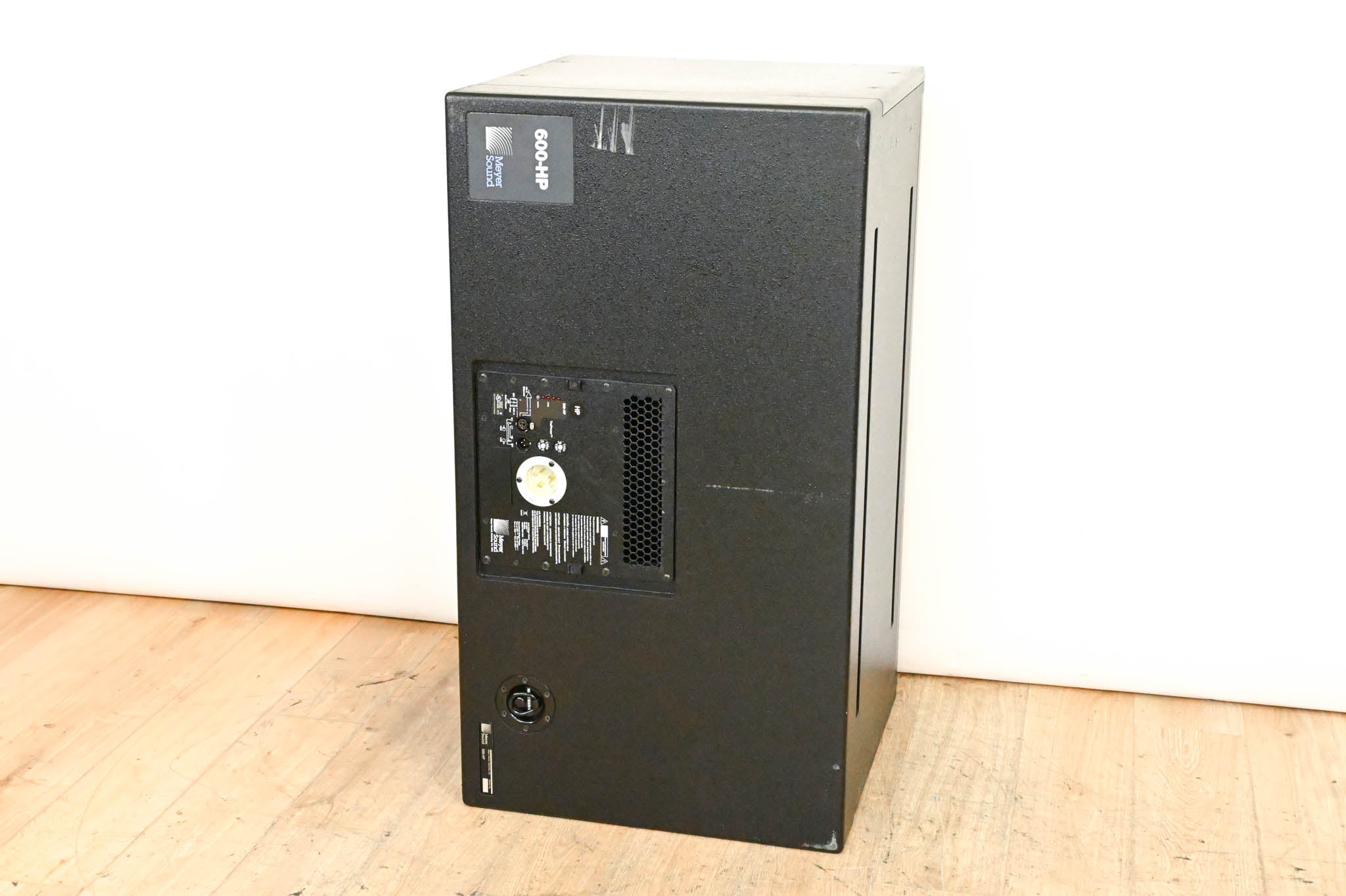 Meyer Sound 600-HP Compact High-Power Subwoofer