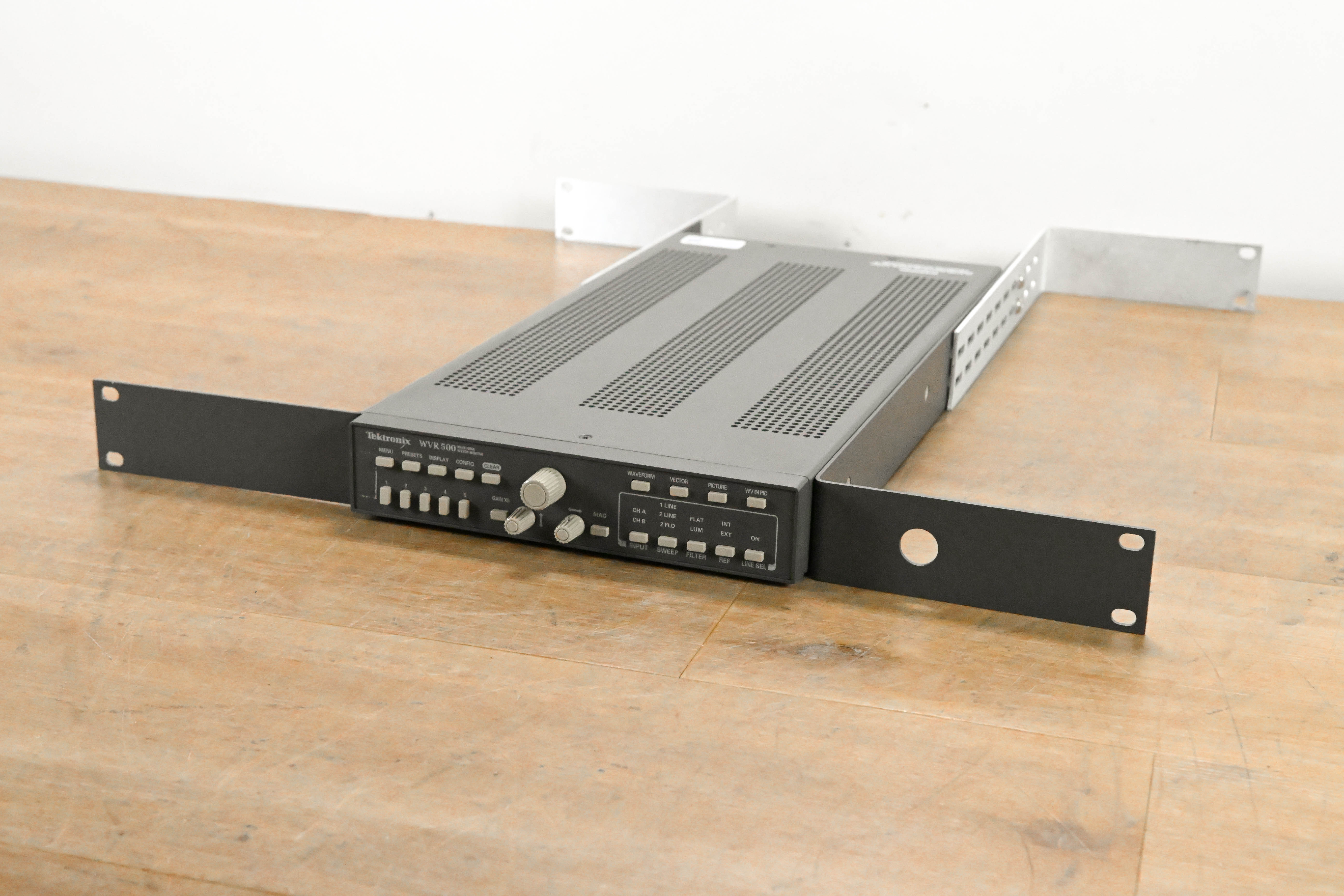 Tektronix WVR 500 Waveform/Vector Monitor