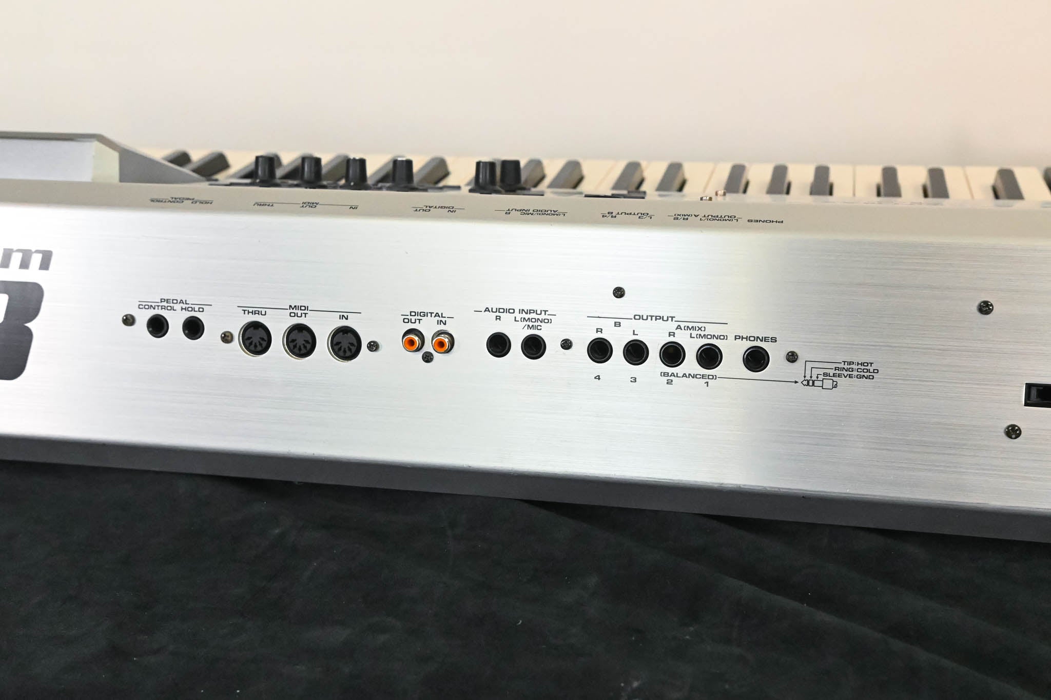 Roland Fantom-X8 88-Key Workstation Keyboard