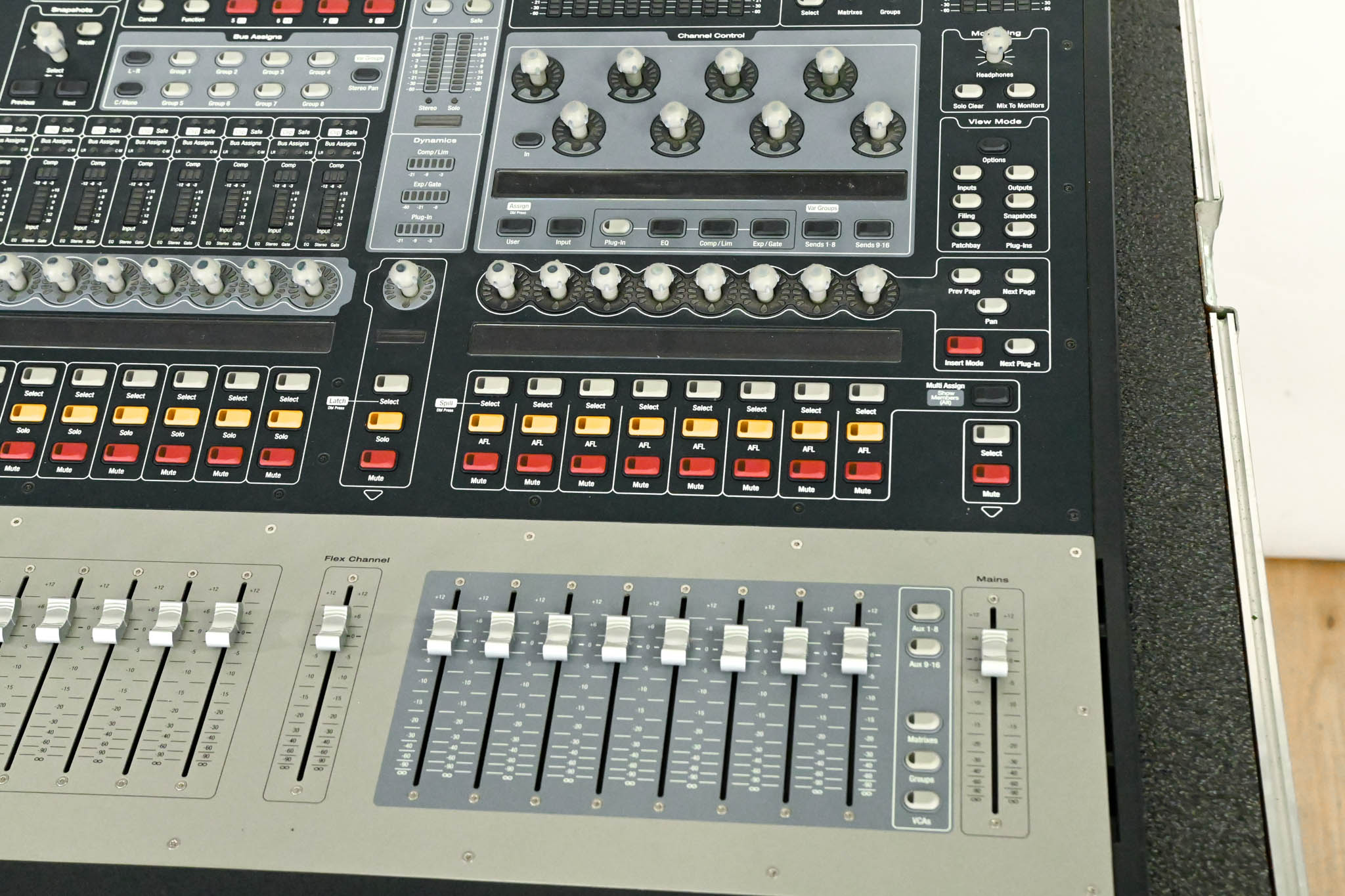 AVID VENUE SC48 Digital Audio Mixing Console with Road Case