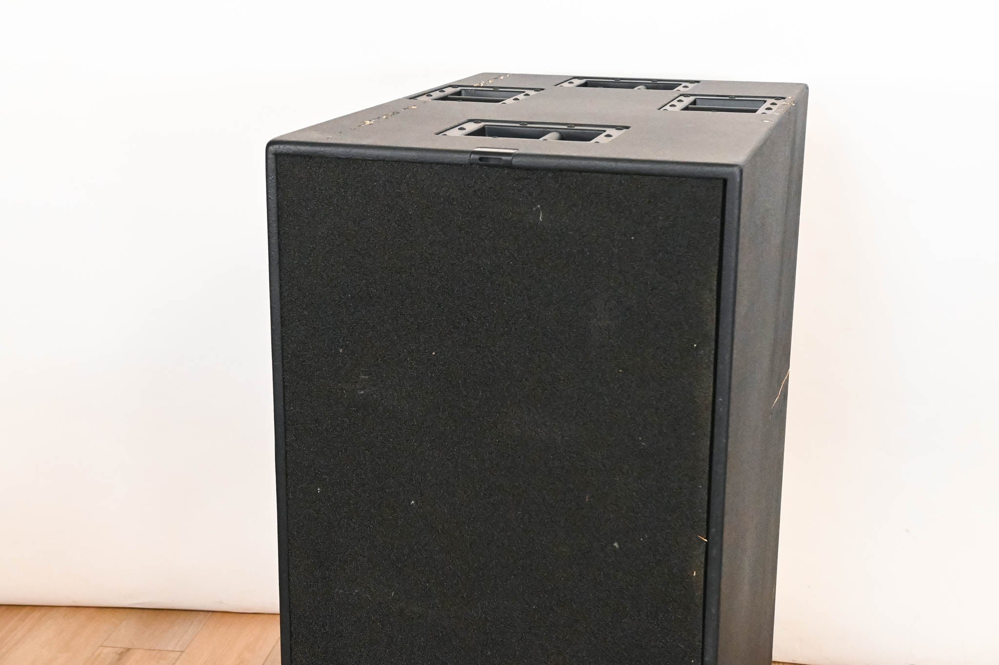 d&b audiotechnik B2-SUB 2 x 18" Passive Subwoofer