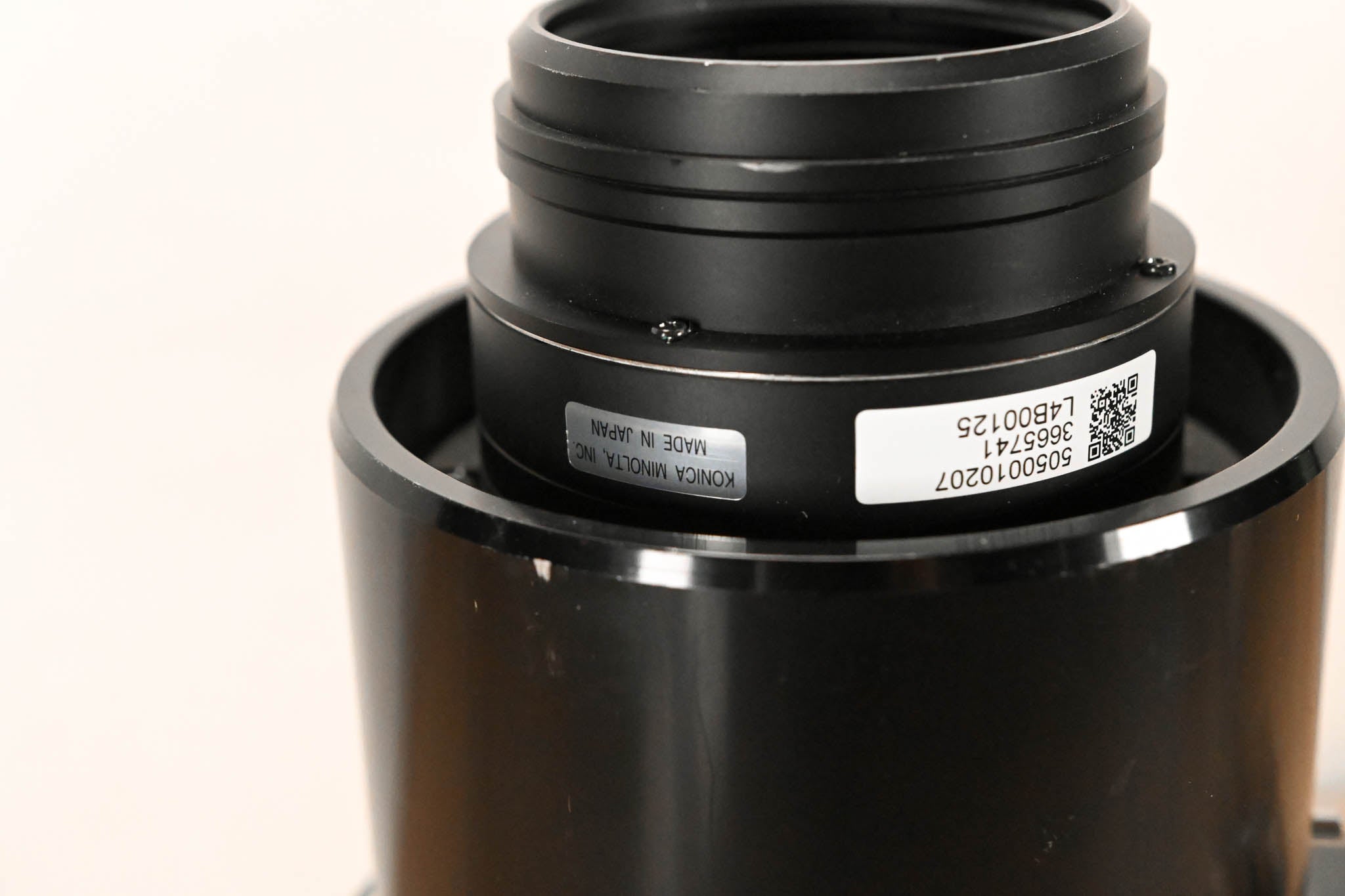 Konica Minolta SXGA+ 1.5-2:1 Projector Lens