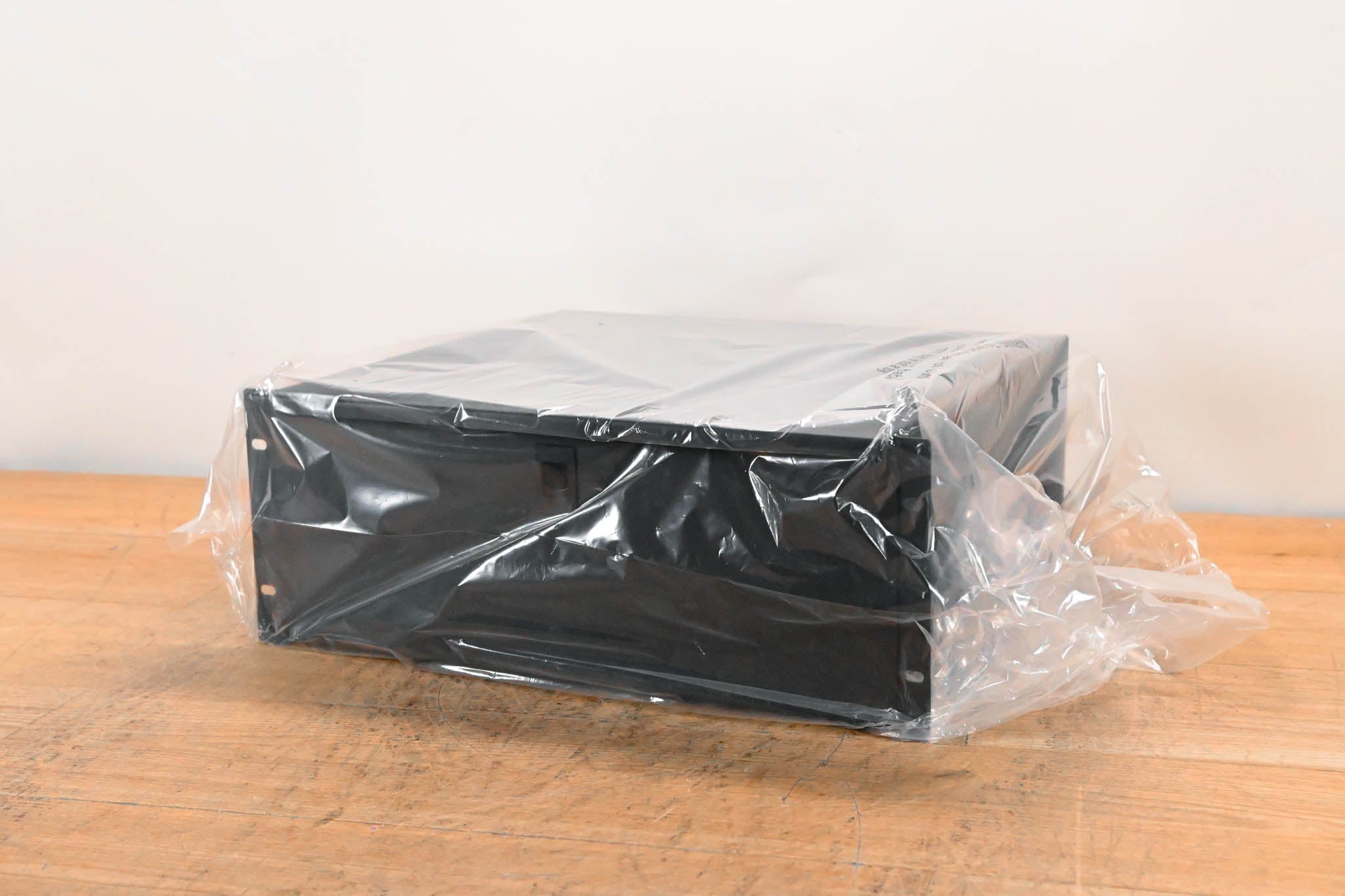 Gator Rackworks GRW-DRW4 Lockable, 14.2" Deep, 4U Rack Drawer