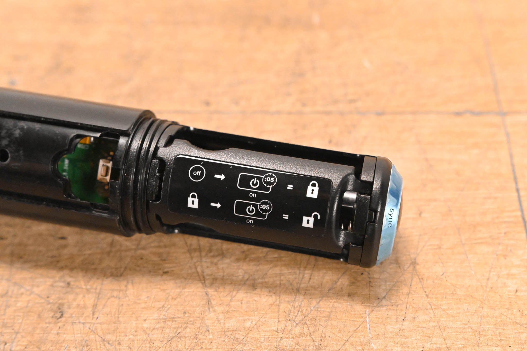 Shure PGXD24/BETA58-X8 Digital Wireless Handheld Microphone System