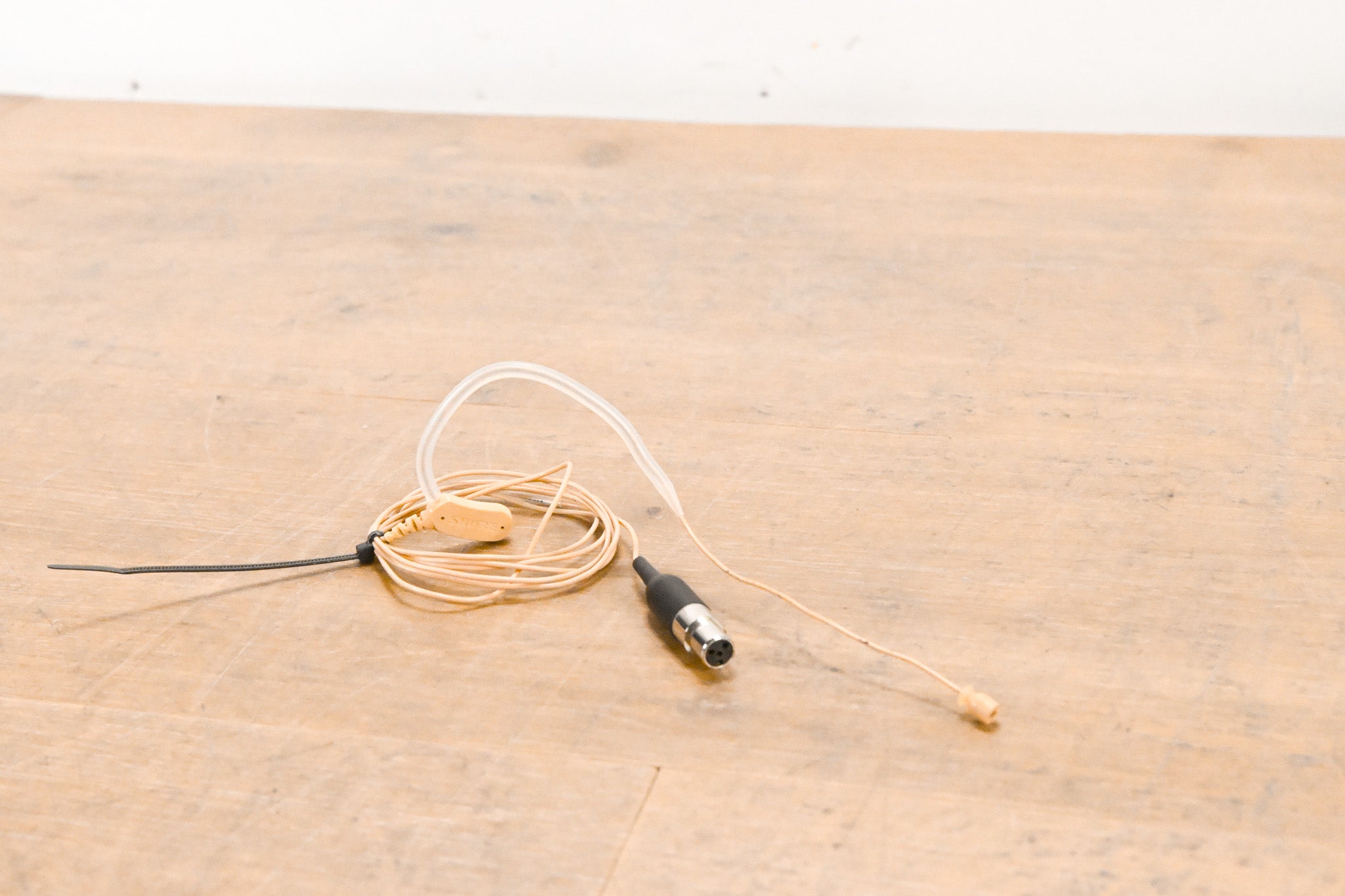 Shure MX153T/O-TQG Omnidirectional Earset Microphone