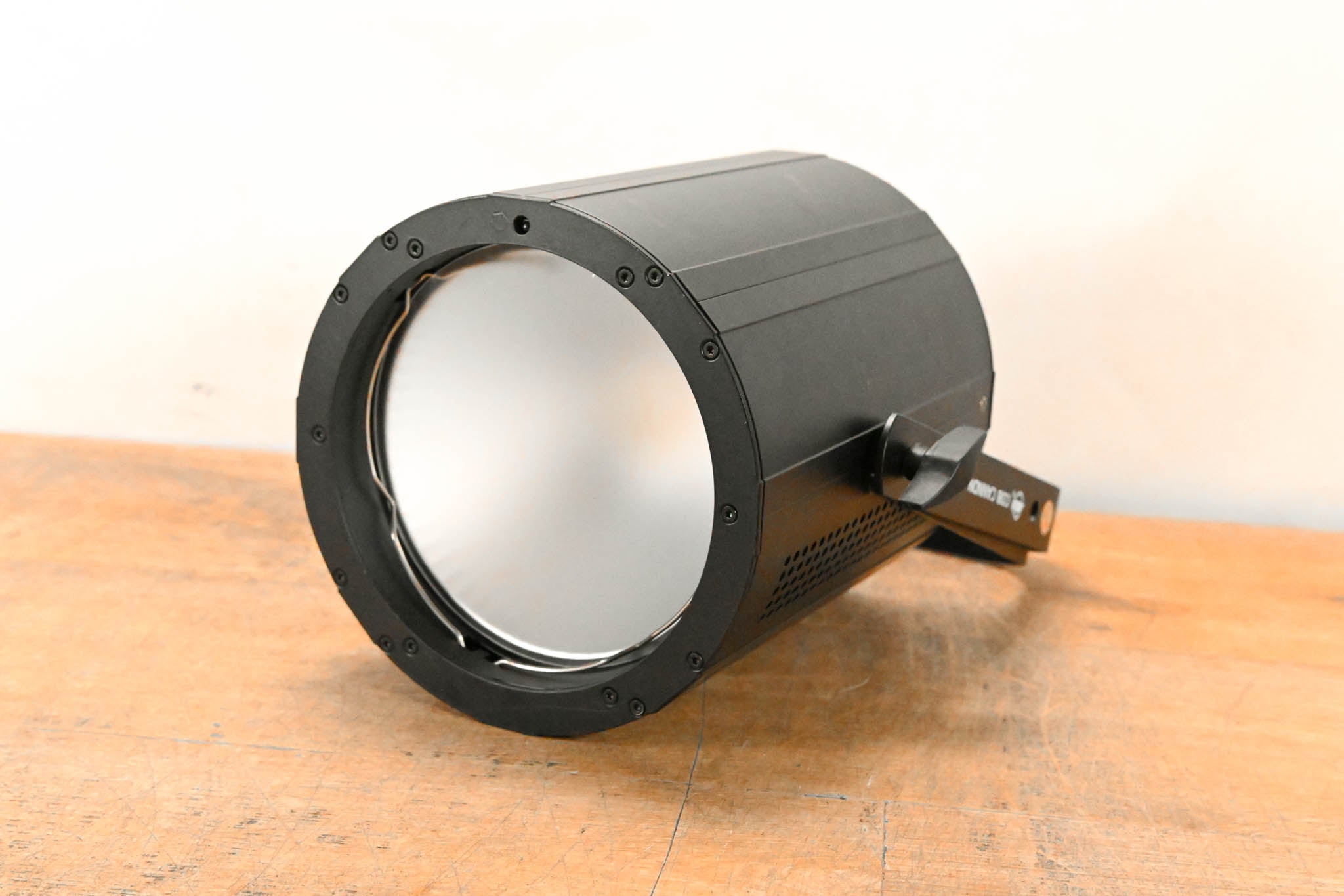 ADJ COB Cannon LP200ST 200W Chip On Board Color Mixing Wash Fixture