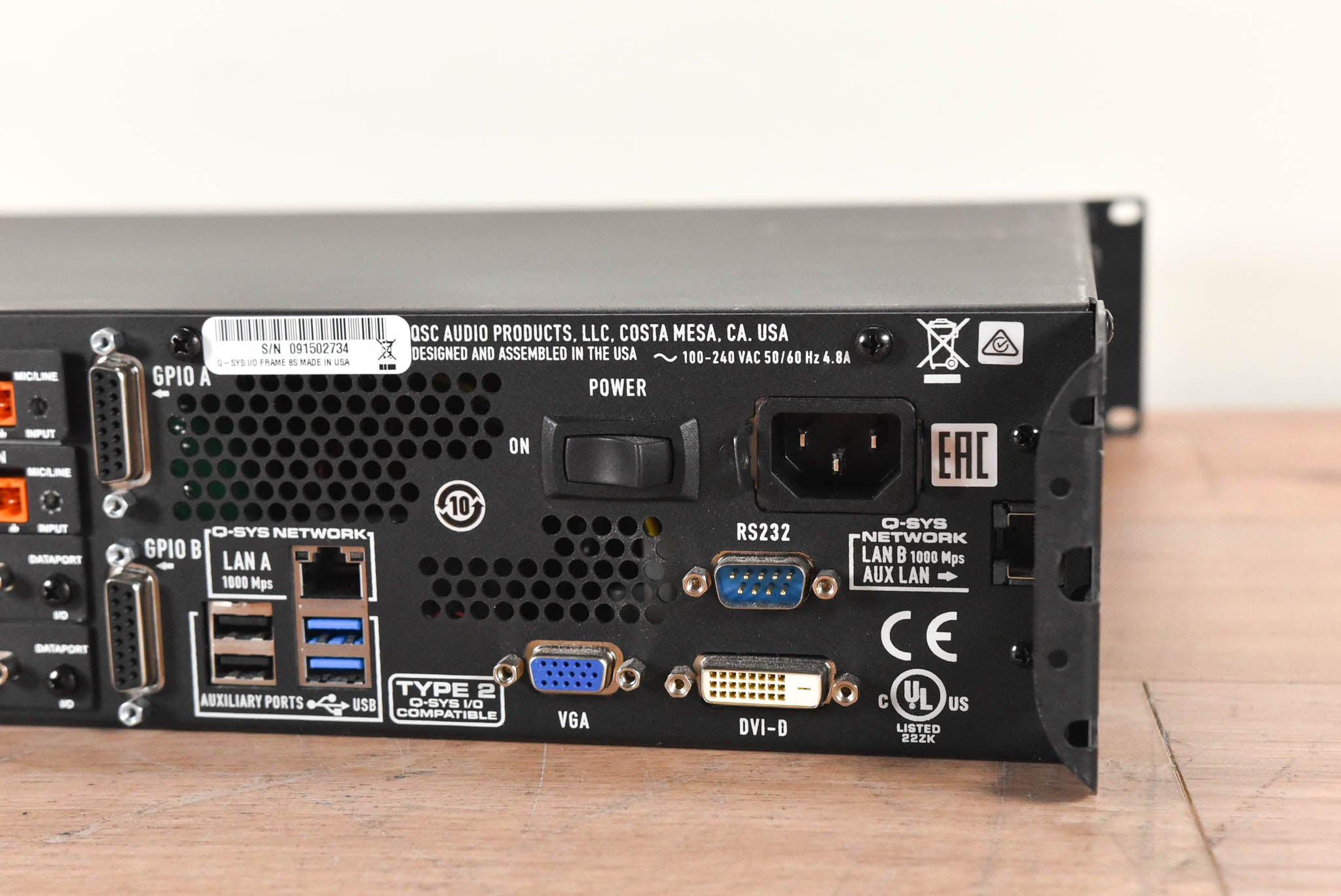 QSC Q-SYS I/O Frame 8s Integrated System Platform