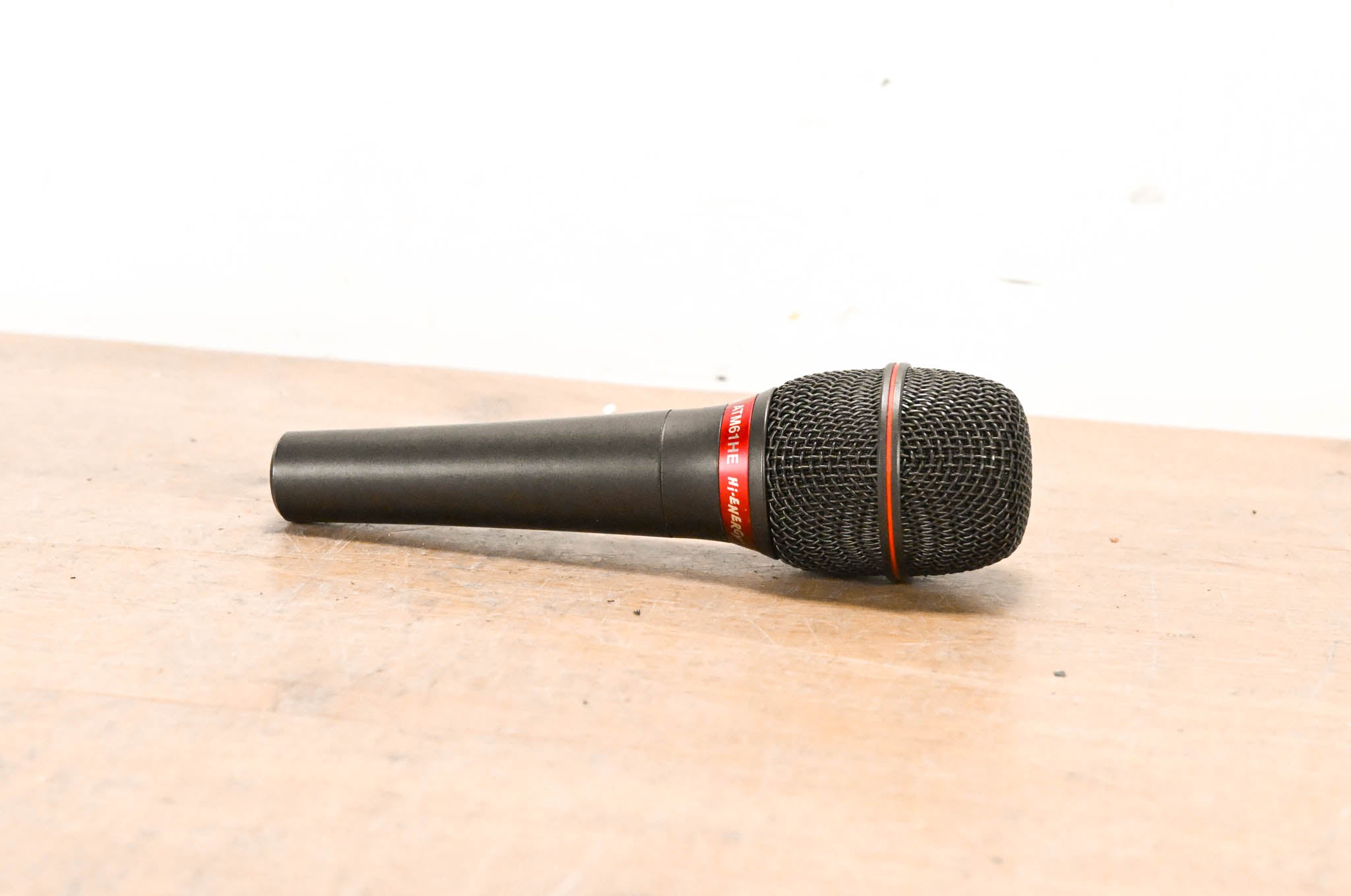 Audio-Technica ATM61HE Hypercardioid Dynamic Handheld Microphone
