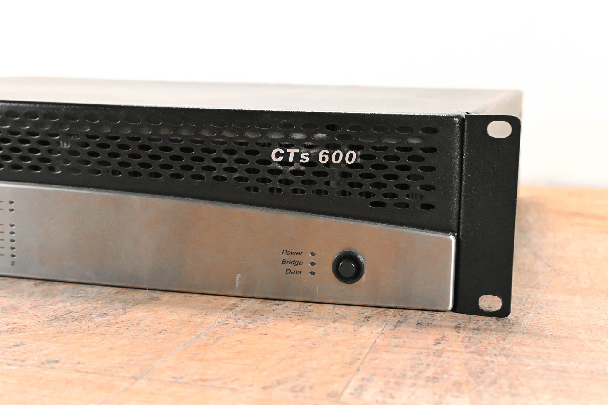 Crown CTs 600 Two-Channel 300W Power Amplifier