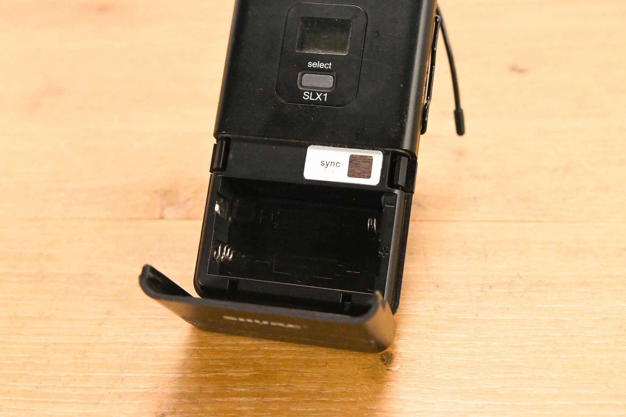 Shure SLX14 Bodypack Wireless System - J3 Band (NO POWER SUPPLY)
