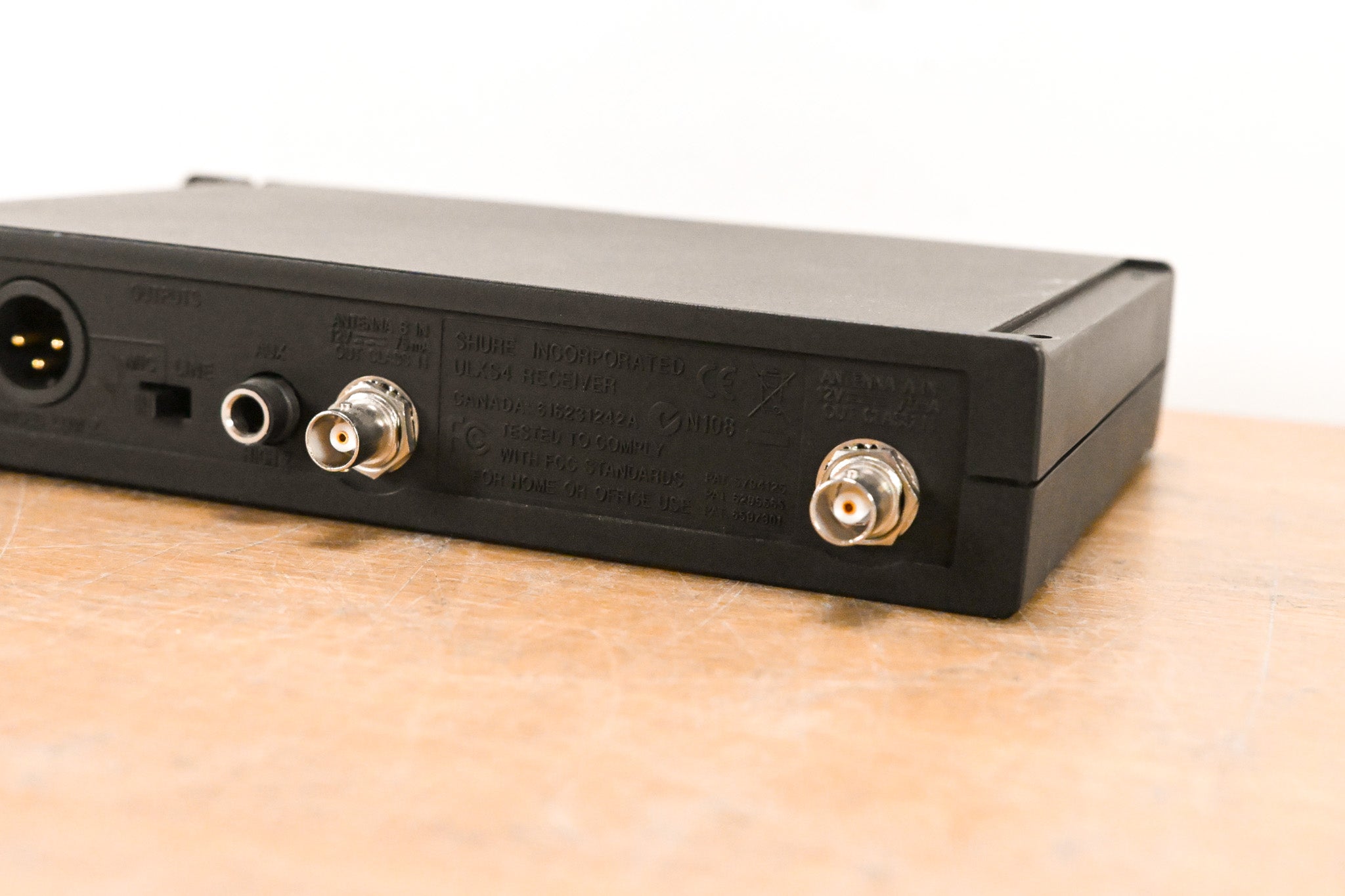 Shure ULXS4 Wireless Receiver - J1 Band: 554-590 MHz (NO POWER SUPPLY)