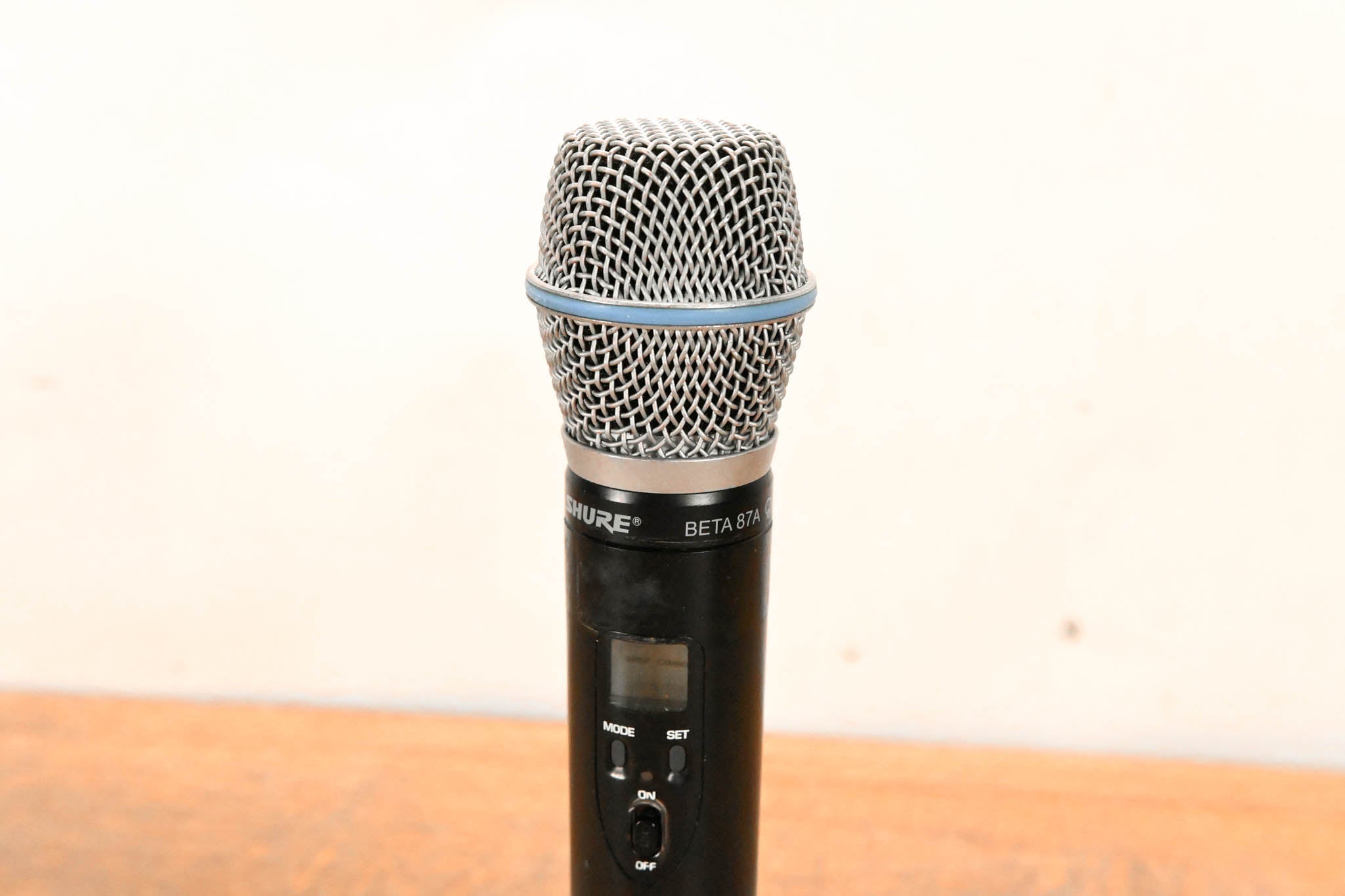 Shure ULX2/BETA87A Wireless Handheld Transmitter - J1 Band: 554-590 MHz